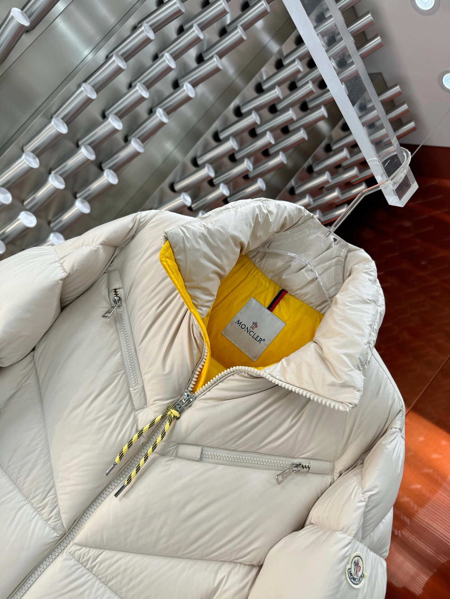 Premium Moncler Down Jackets 145374