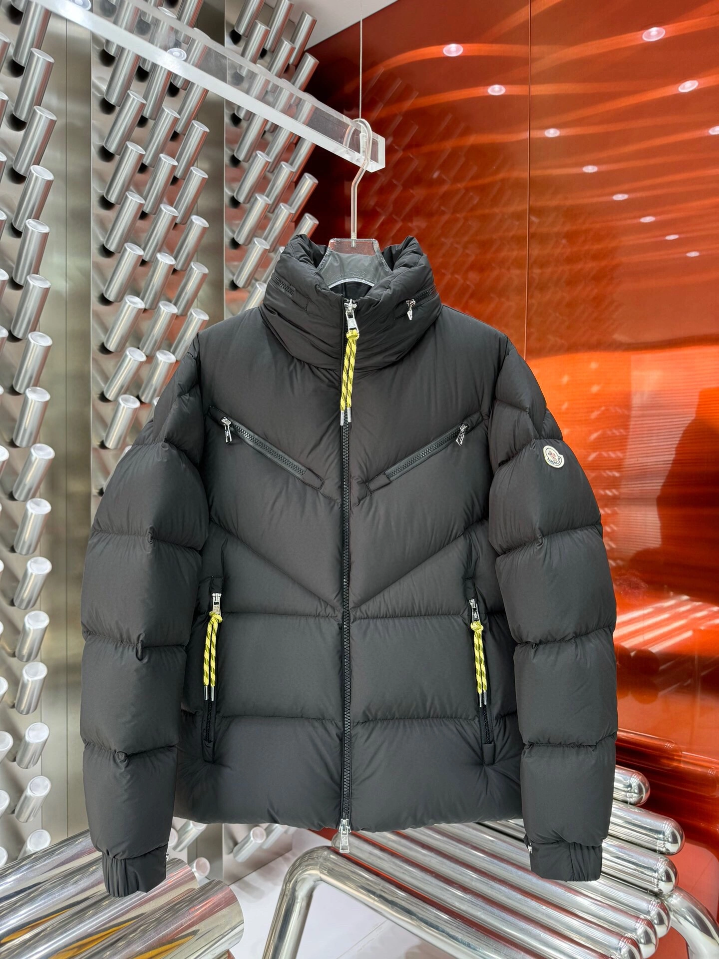 Moncler Down Jackets Soft 145365