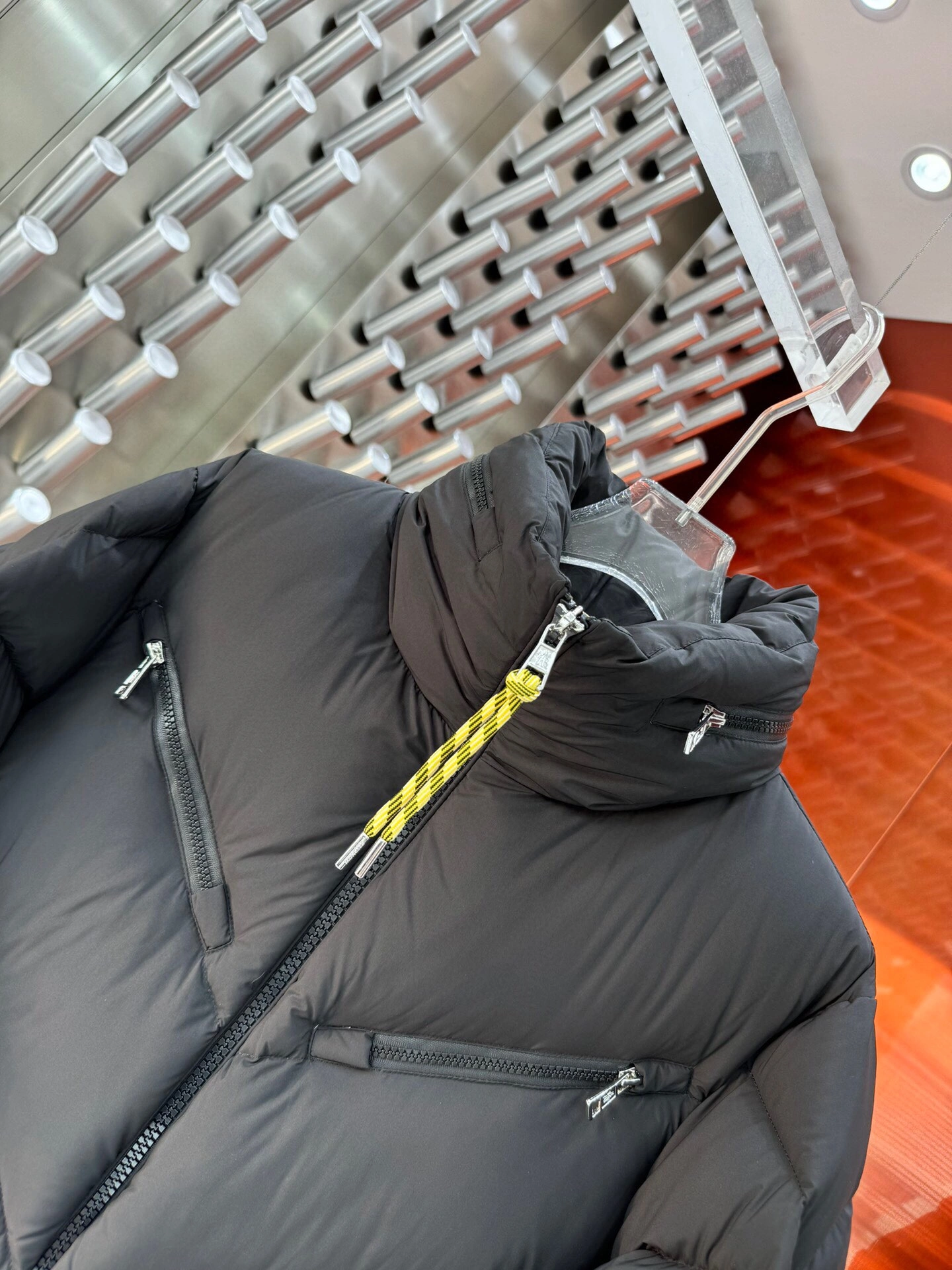 Moncler Down Jackets Soft 145365