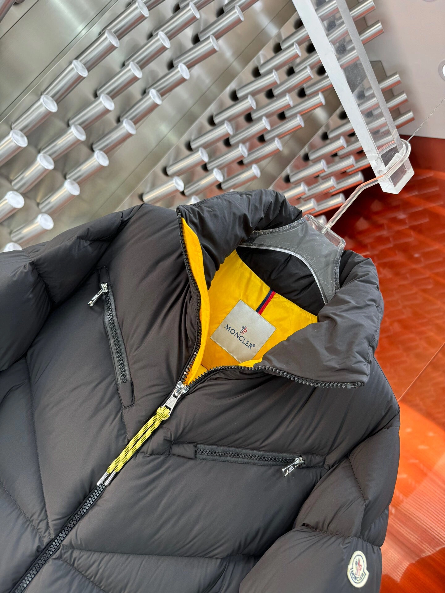 Moncler Down Jackets Soft 145365