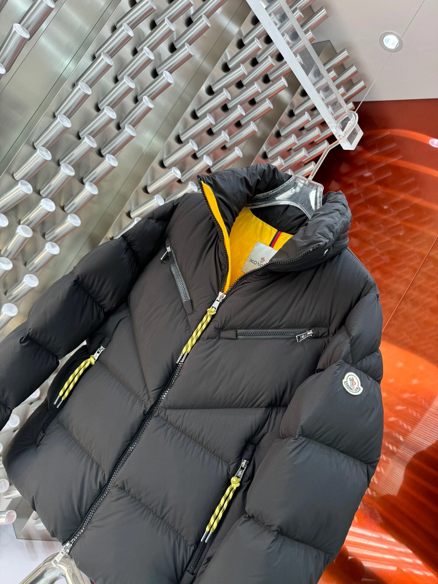 Moncler Down Jackets Soft 145365