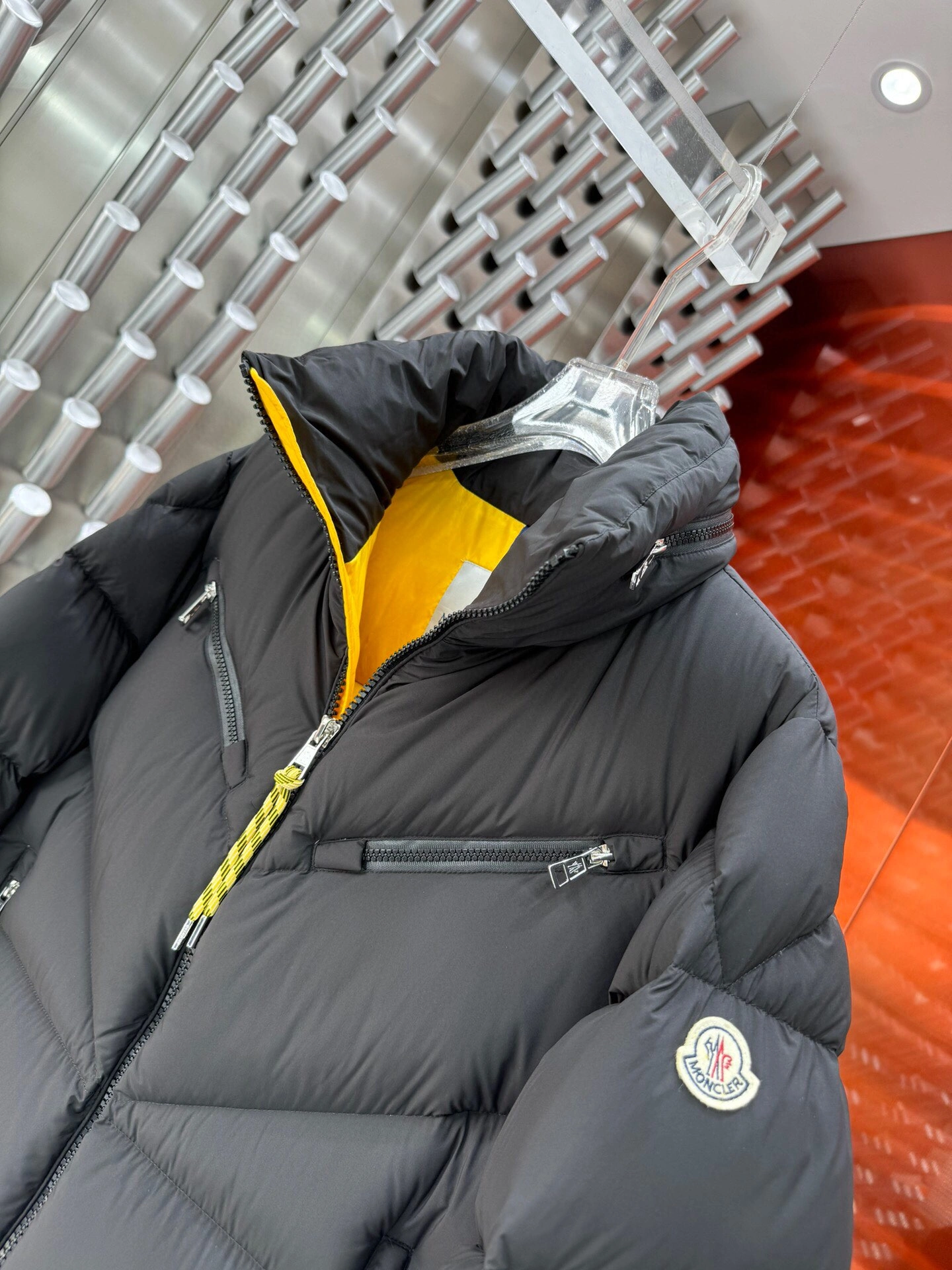 Moncler Down Jackets Soft 145365