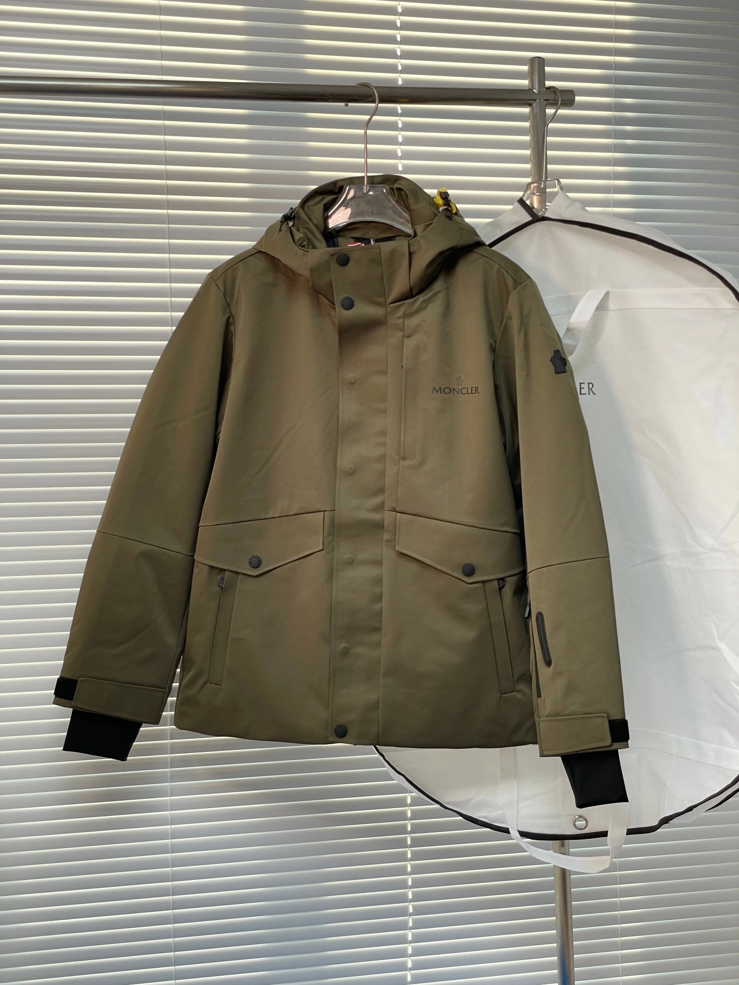 Moncler Down Jackets GoodFit 145346