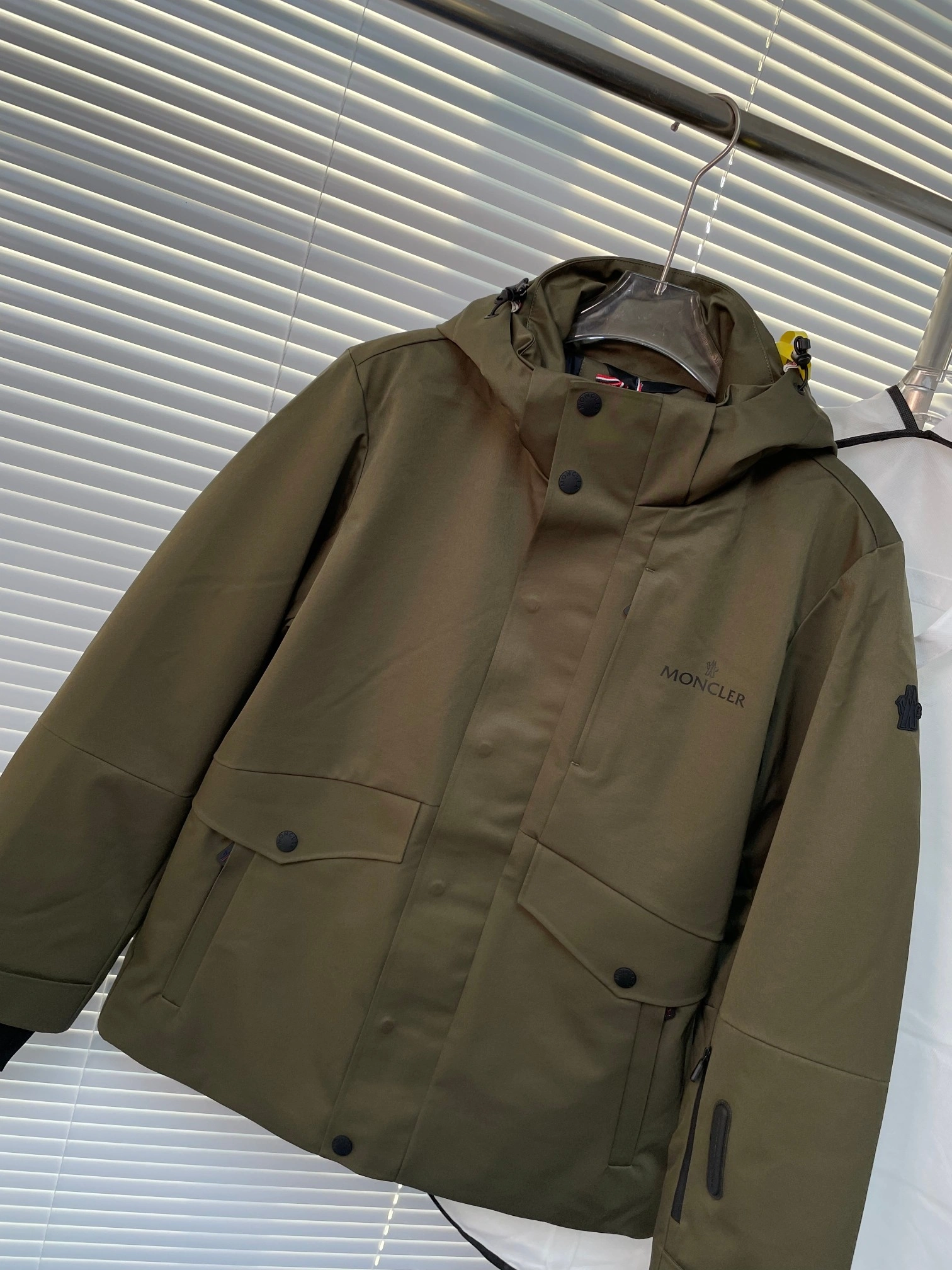 Moncler Down Jackets GoodFit 145346
