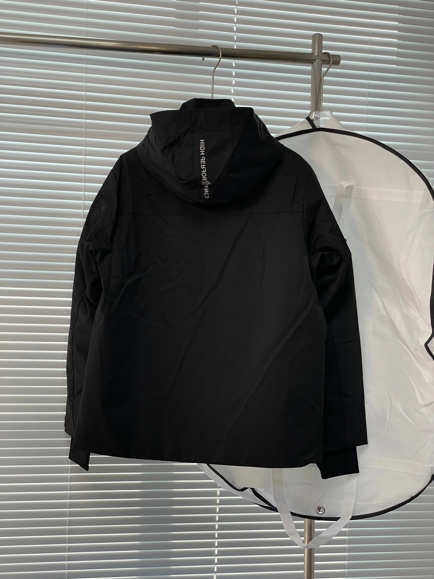 Moncler Down Jackets Flexible 145344