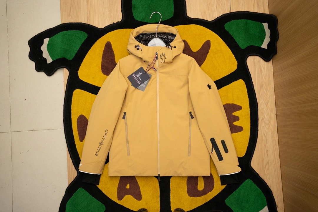 Moncler Down Jackets OnTrend 145343