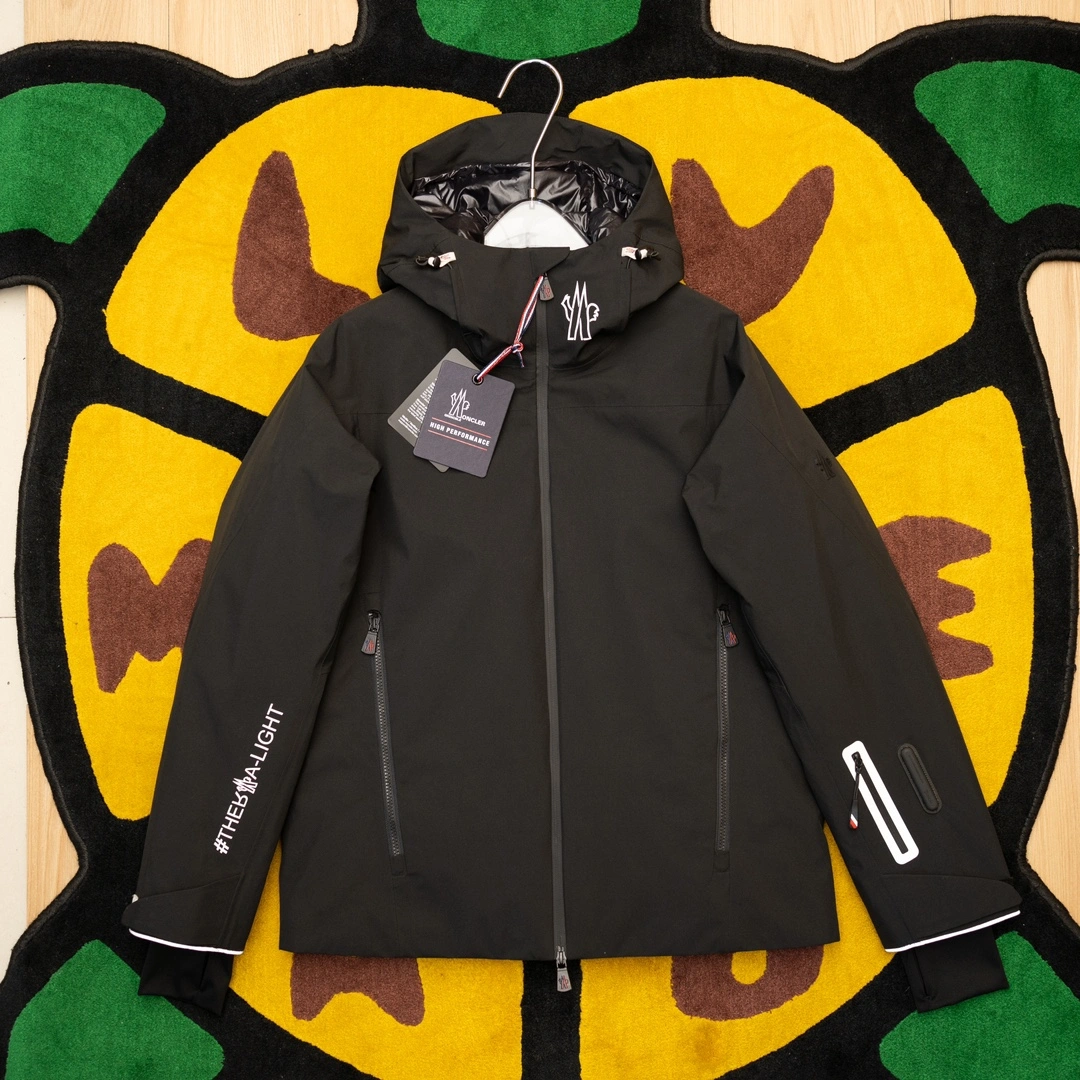 Seasonal Moncler Down Jackets 145345
