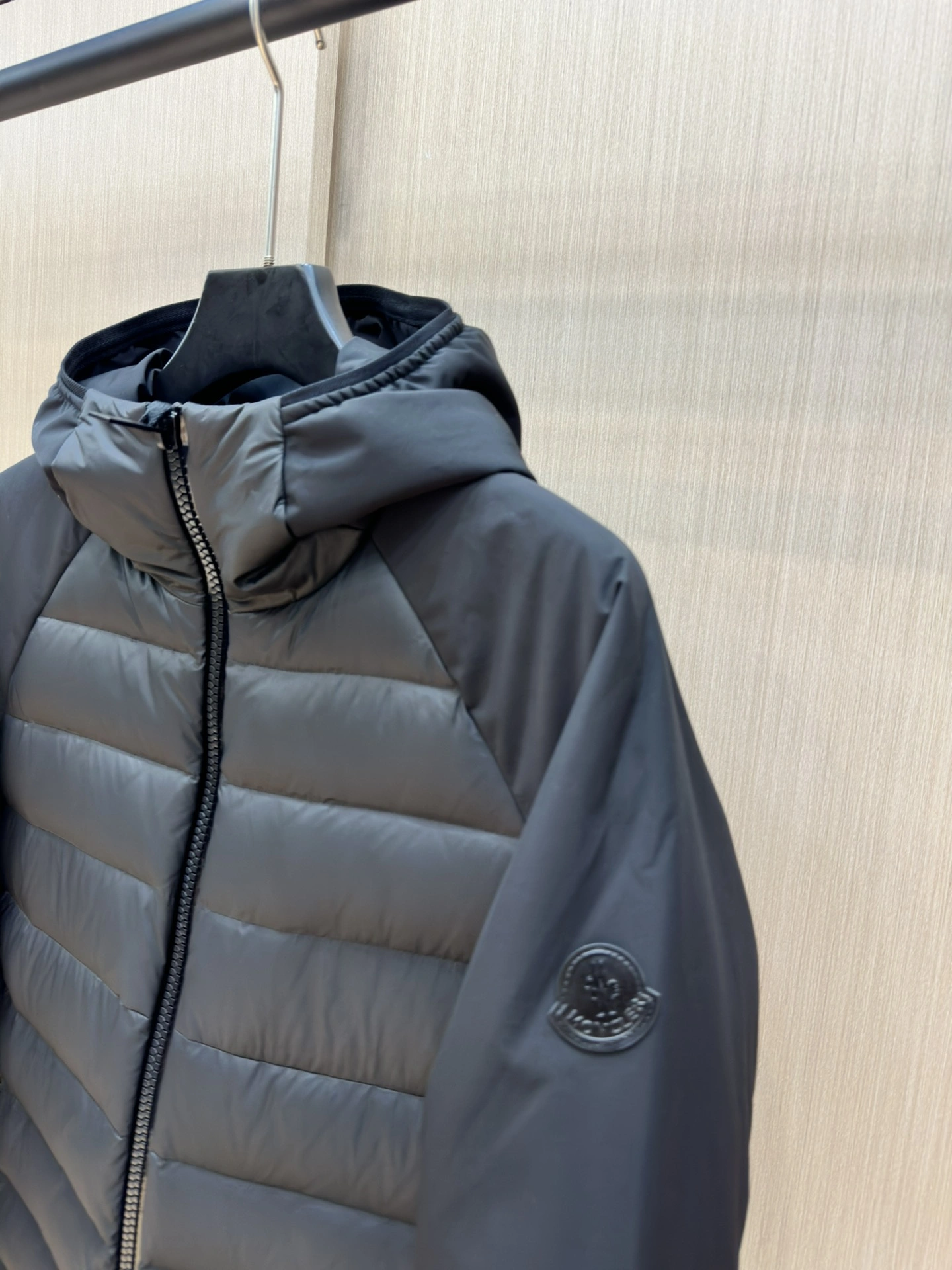 Moncler Down Jackets Trendsetting 145340
