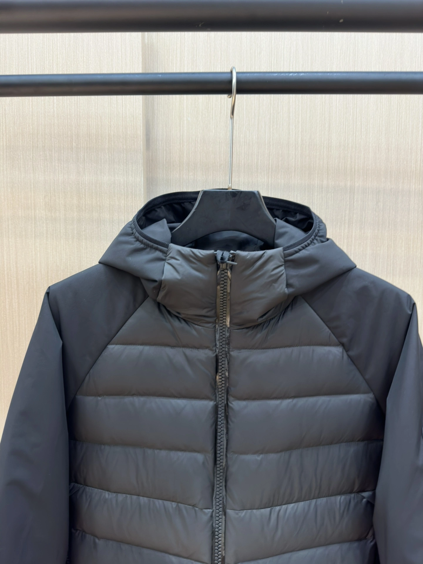 Moncler Down Jackets Trendsetting 145340