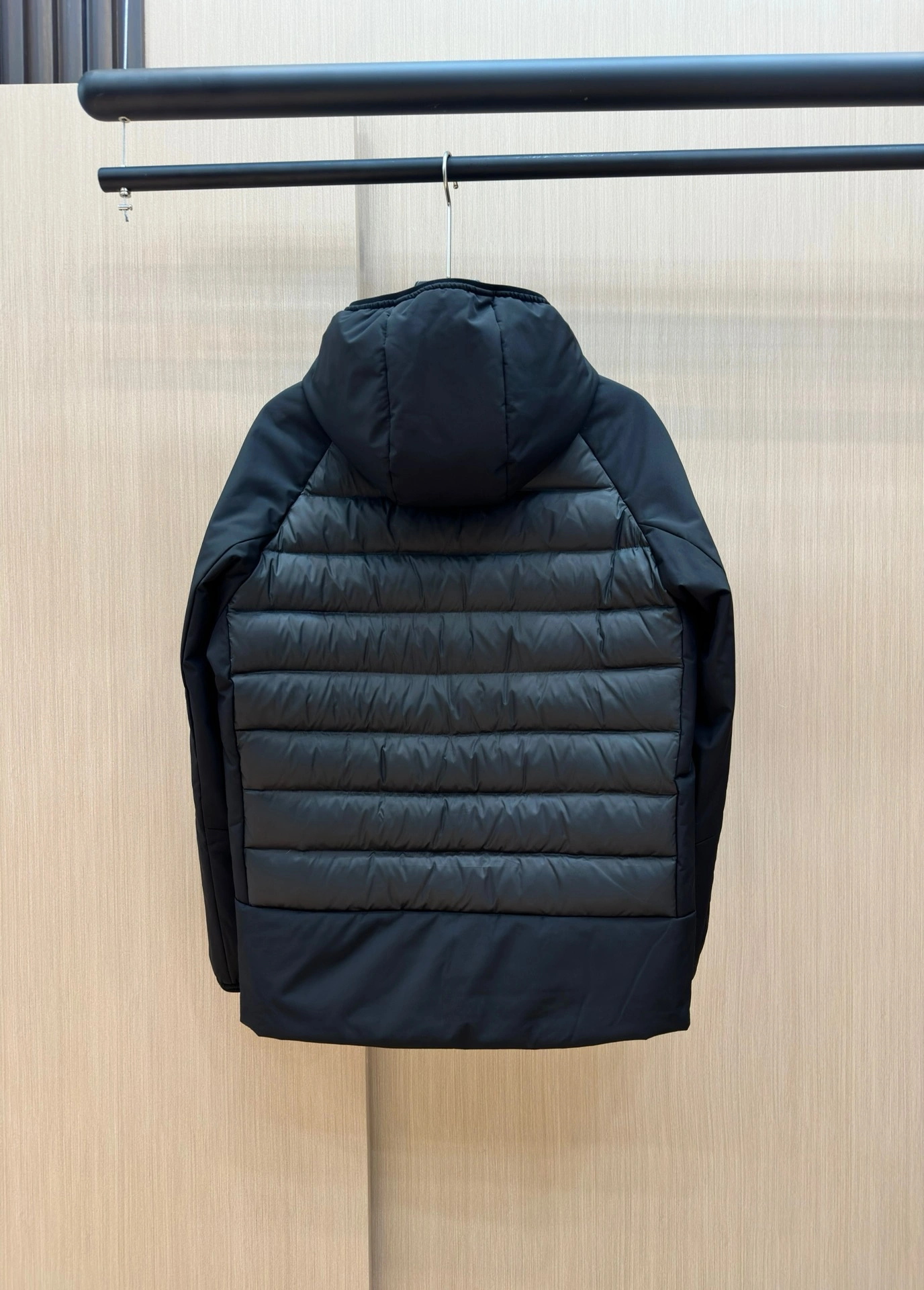 Moncler Down Jackets Trendsetting 145340