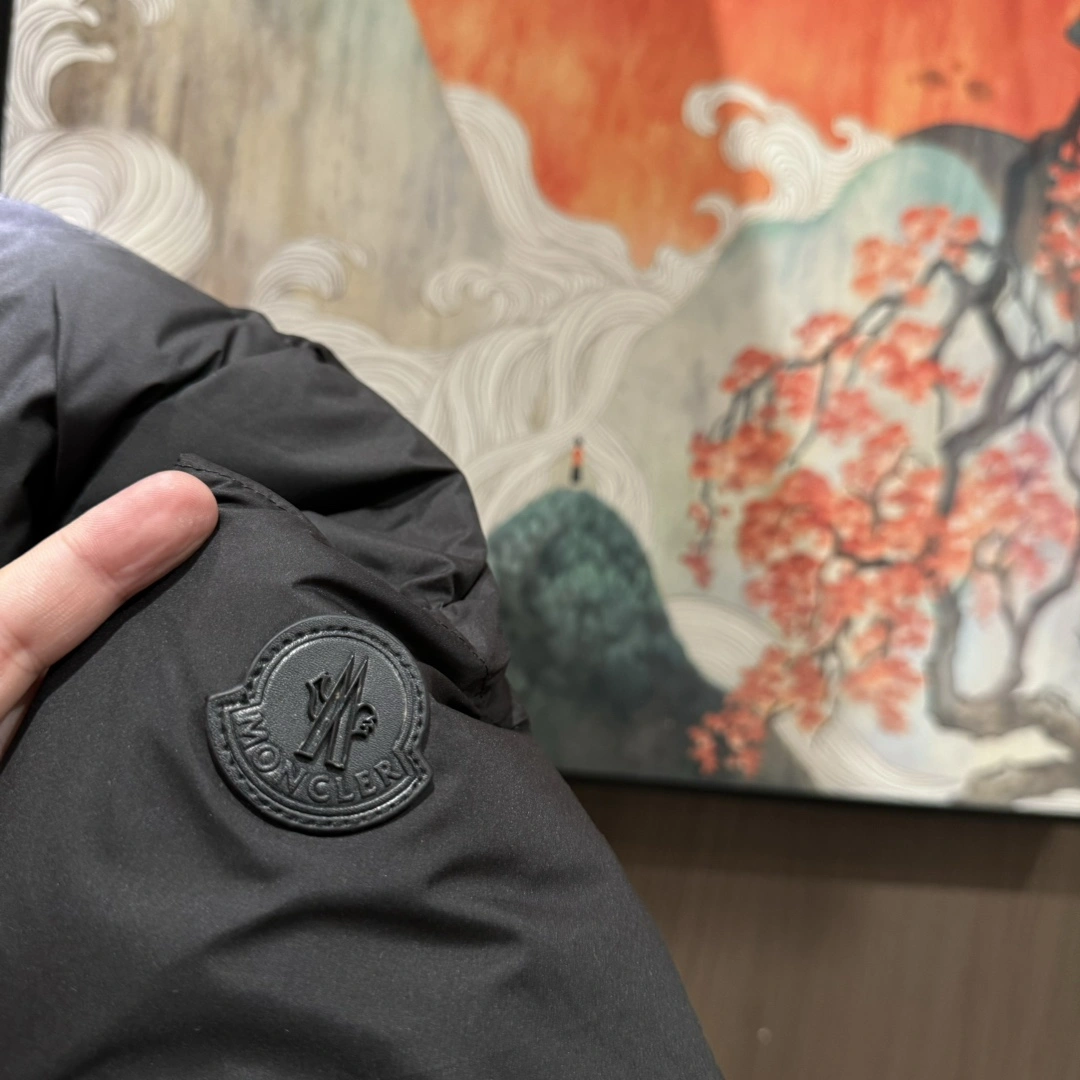 Moncler Down Jackets Refined 145342
