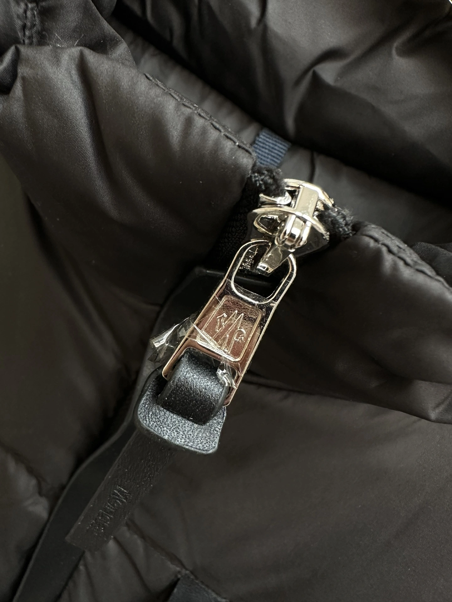 Moncler Down Jackets QuickDry 145319