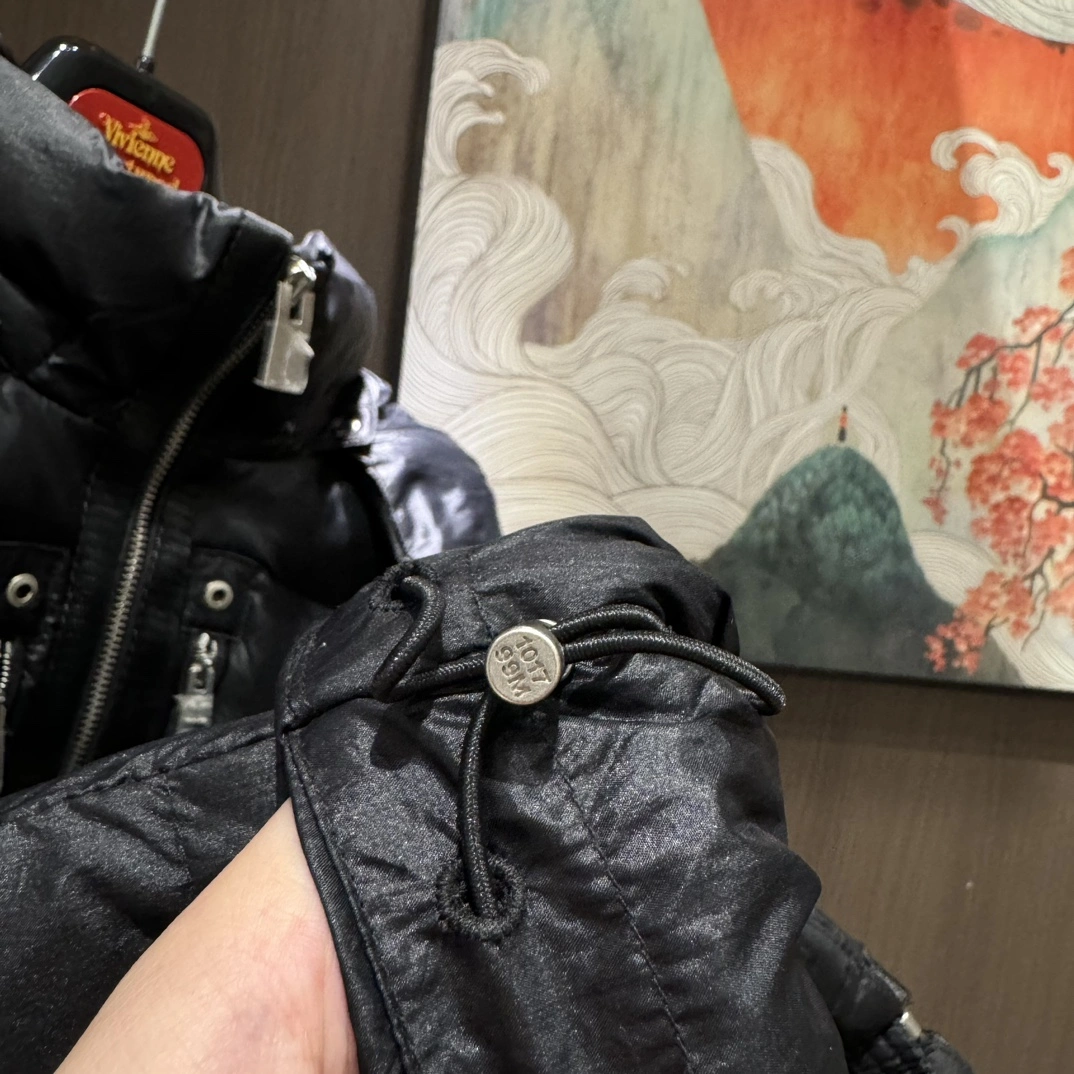 MultiPurpose Moncler Down Jackets 145339