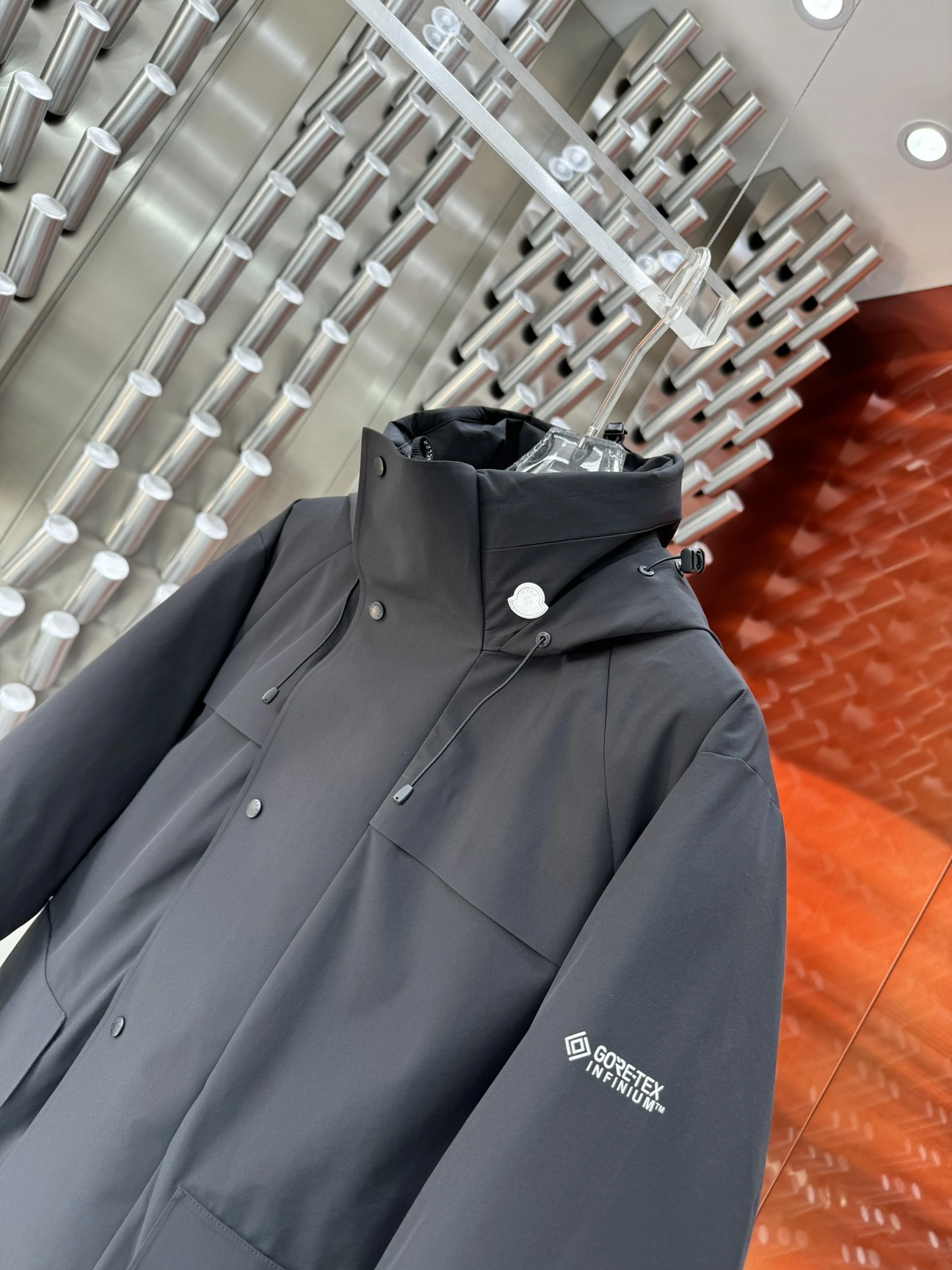 Moncler Down Jackets Chic 145335