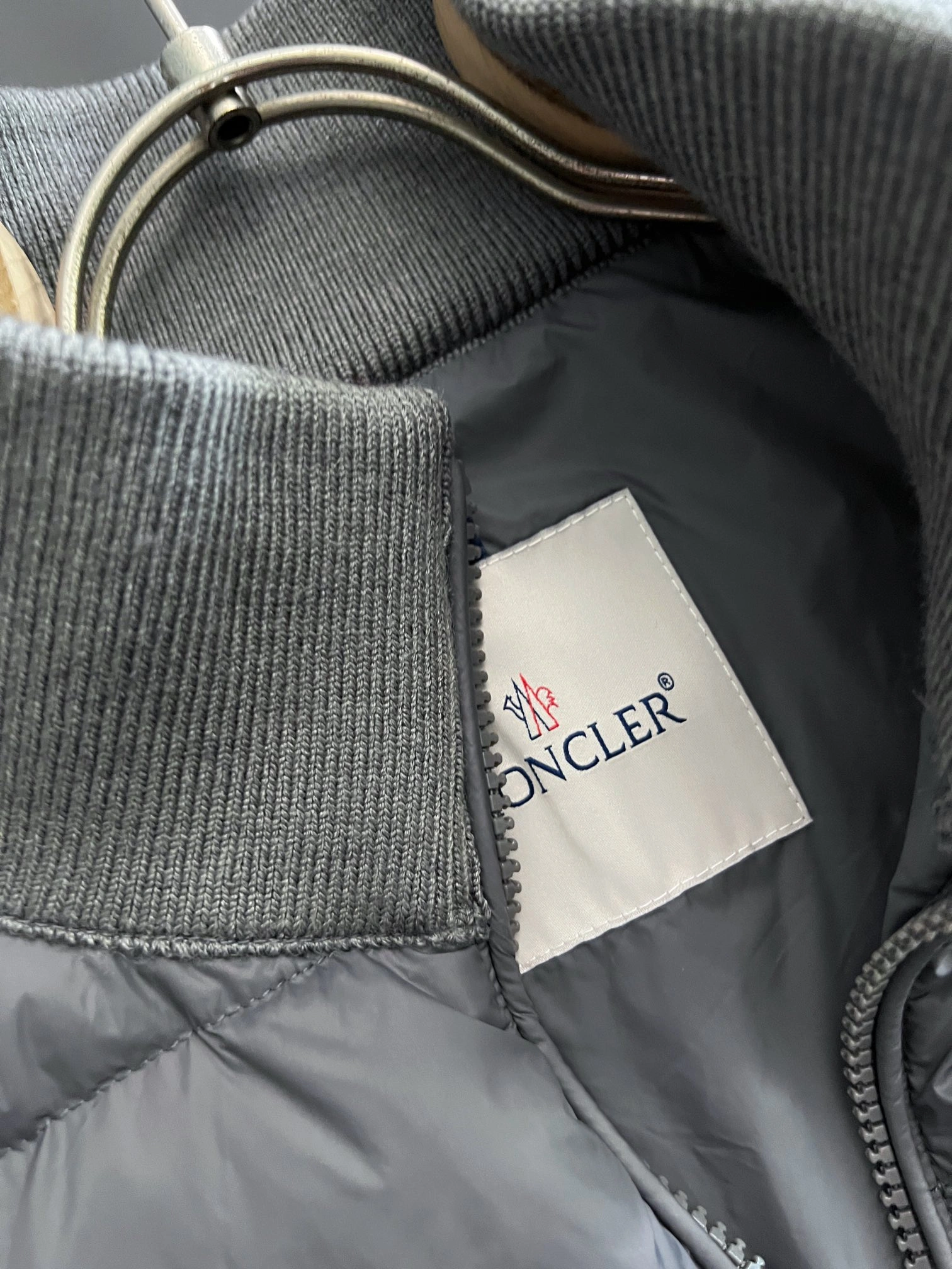 Moncler Down Jackets FreshLook 145316