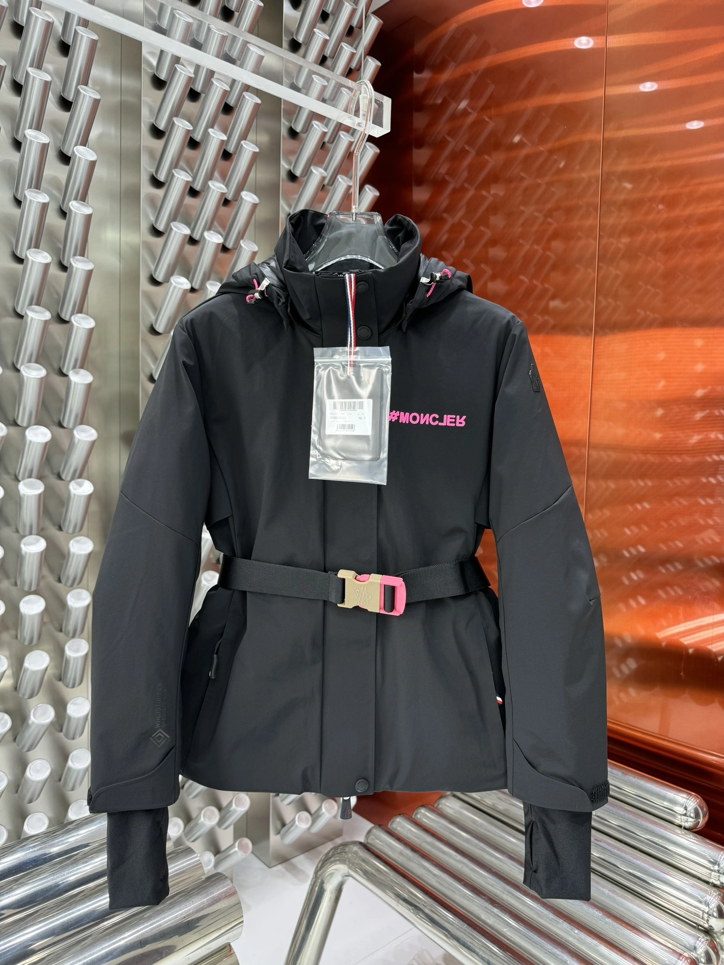 Casual Moncler Down Jackets 145382