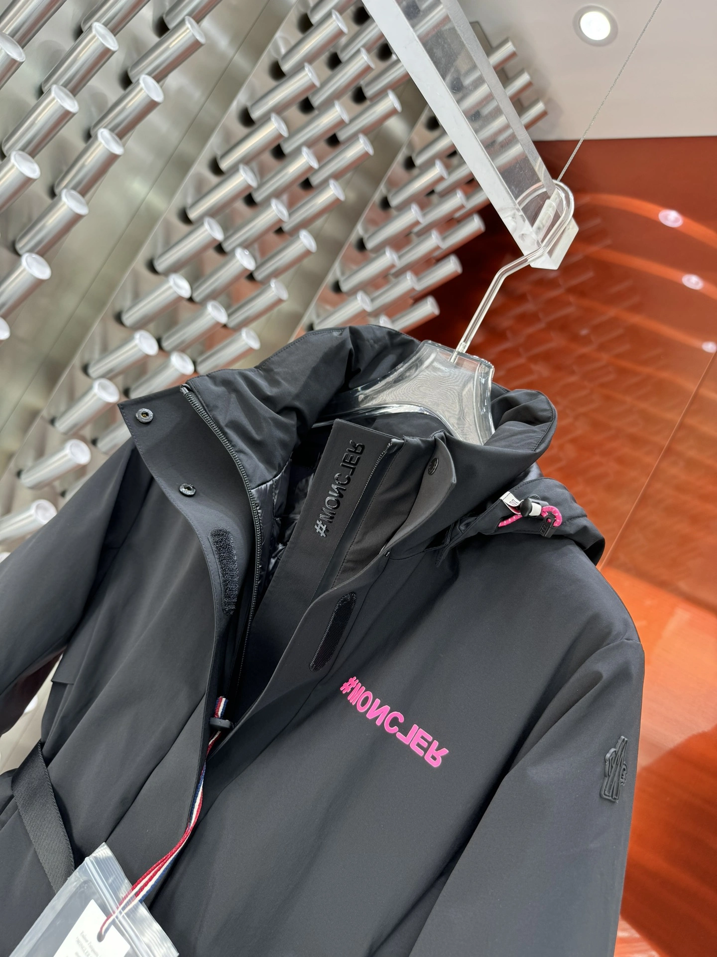 Casual Moncler Down Jackets 145382