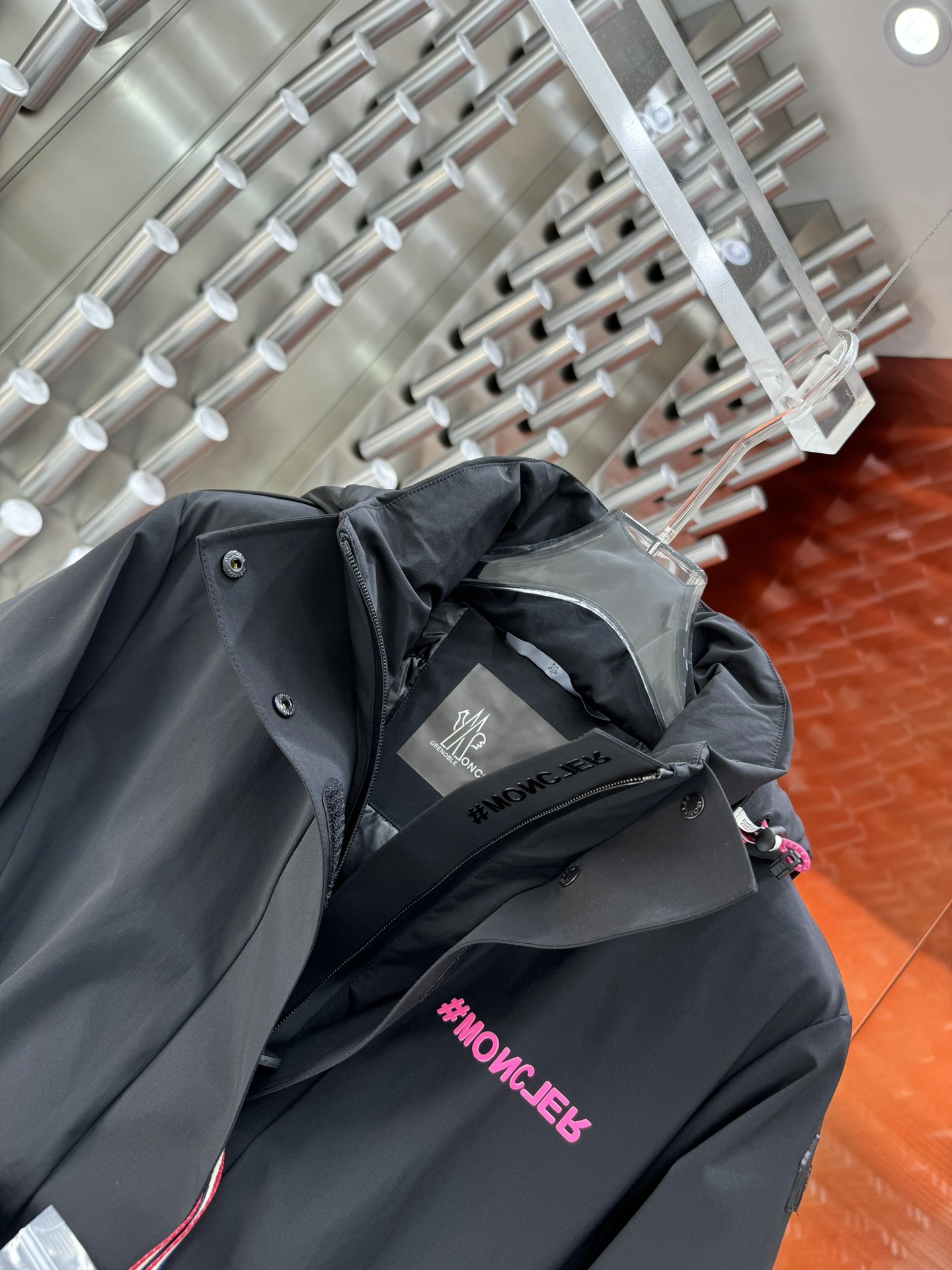 Casual Moncler Down Jackets 145382