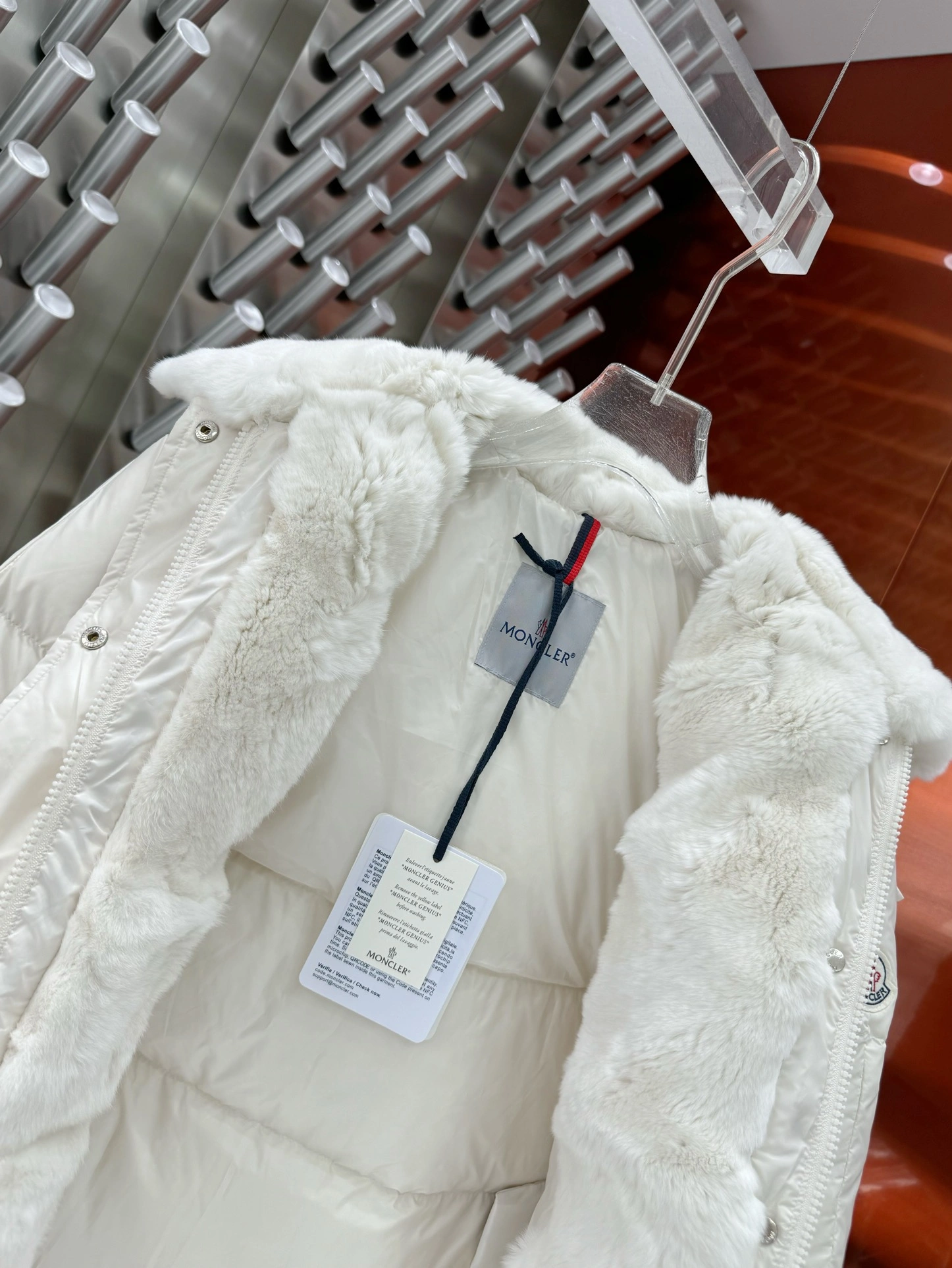 Moncler Down Jackets Soft 145318