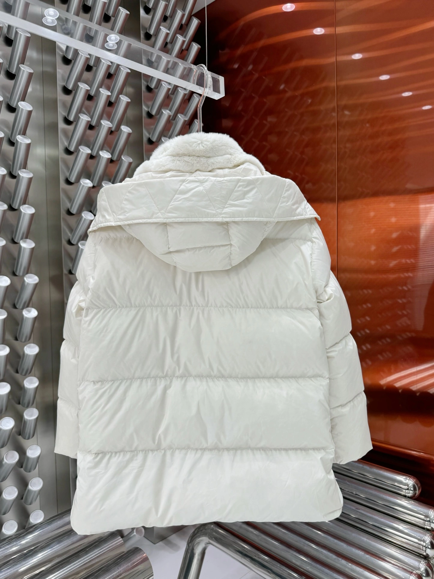 Moncler Down Jackets Soft 145318