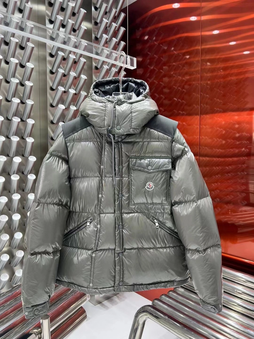 Moncler Down Jackets Tailored 145332