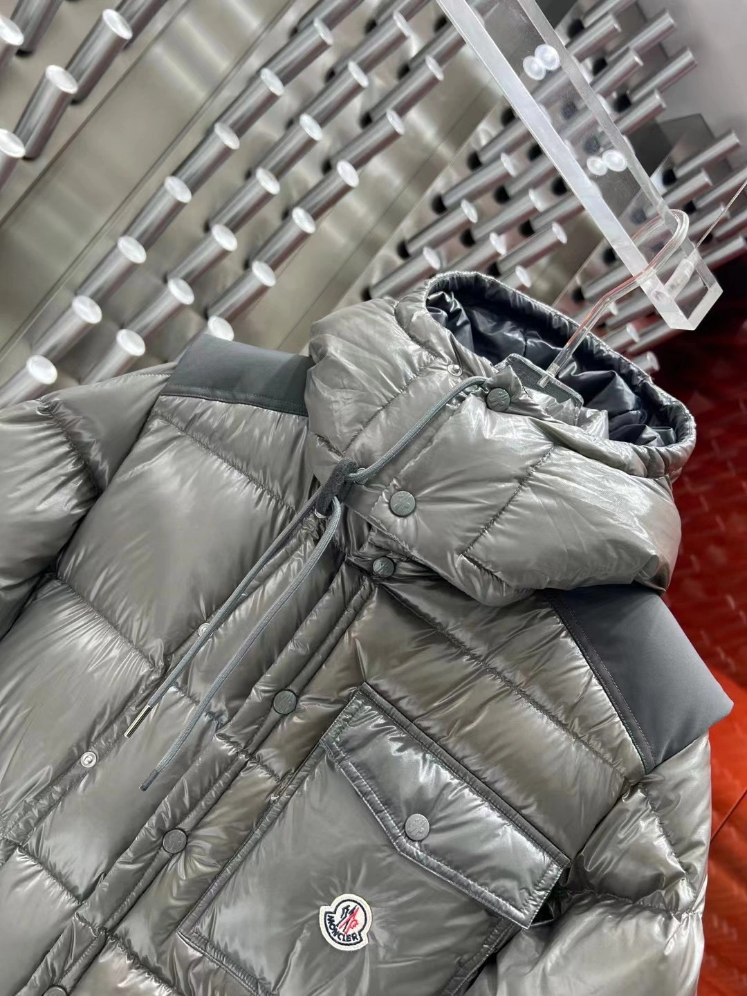 Moncler Down Jackets Tailored 145332