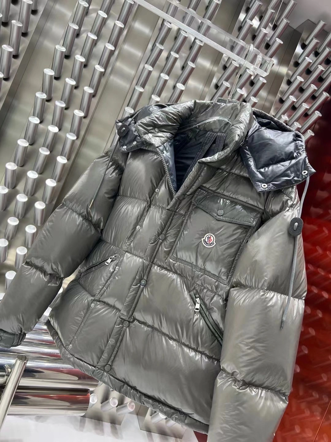 Moncler Down Jackets Tailored 145332