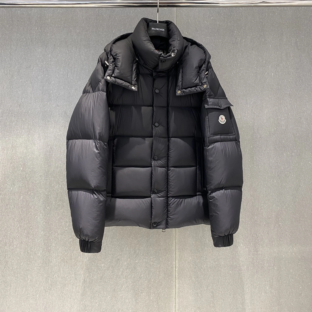Moncler Down Jackets UrbanStyle 145320
