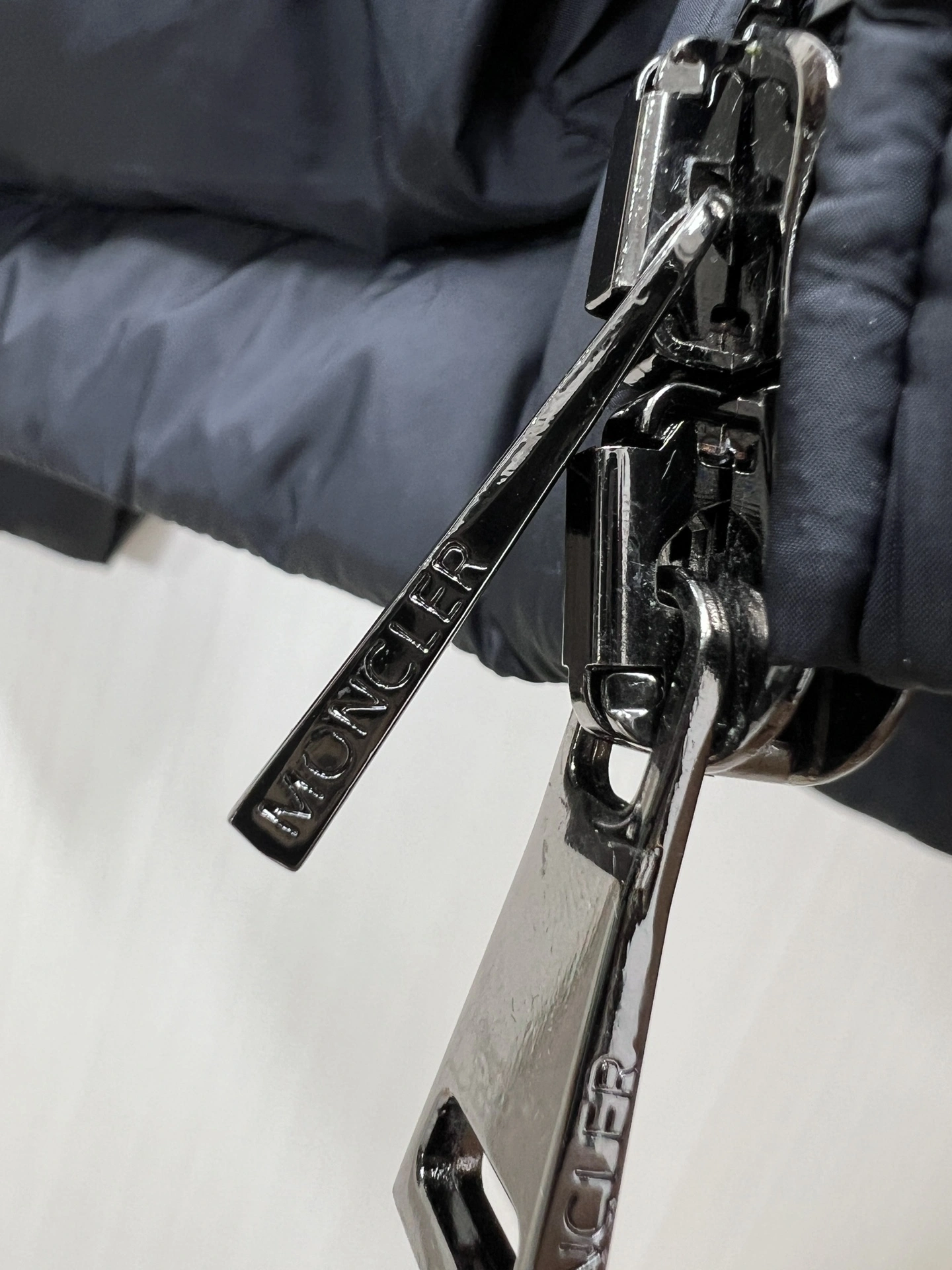 Moncler Down Jackets FastDry 145313