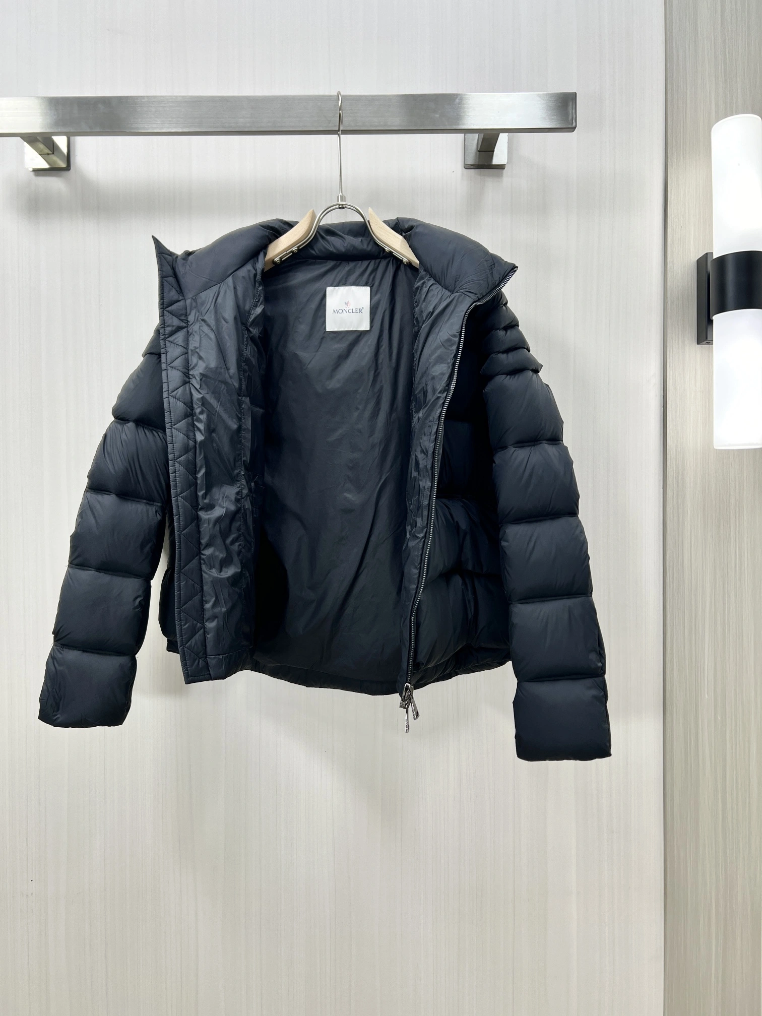 Moncler Down Jackets FastDry 145313