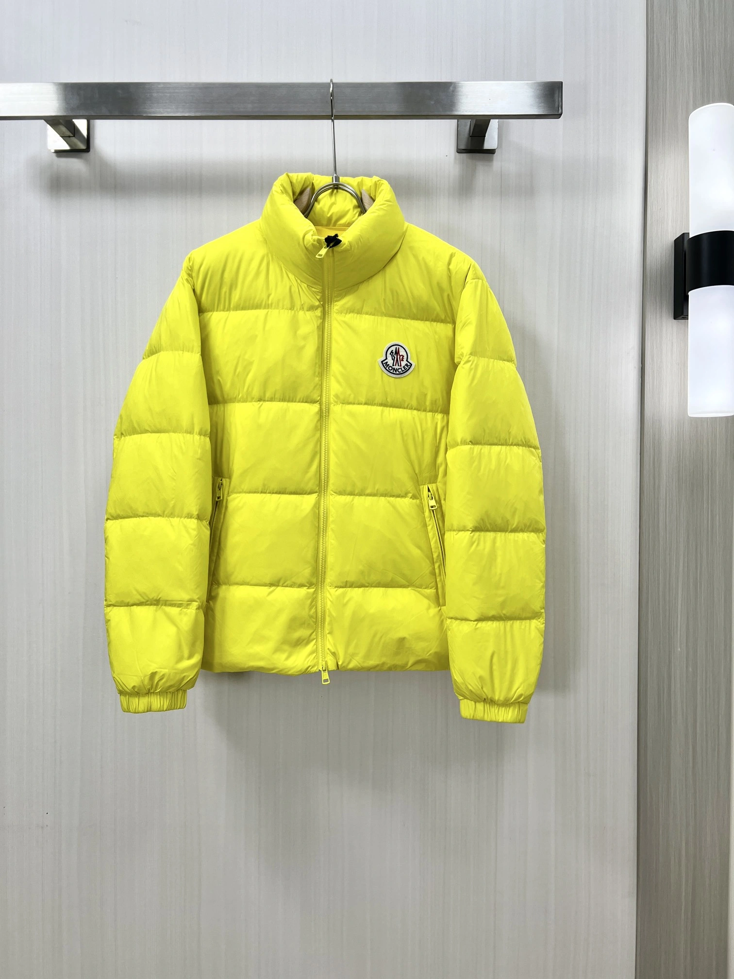 Moncler Down Jackets Flexible 145312