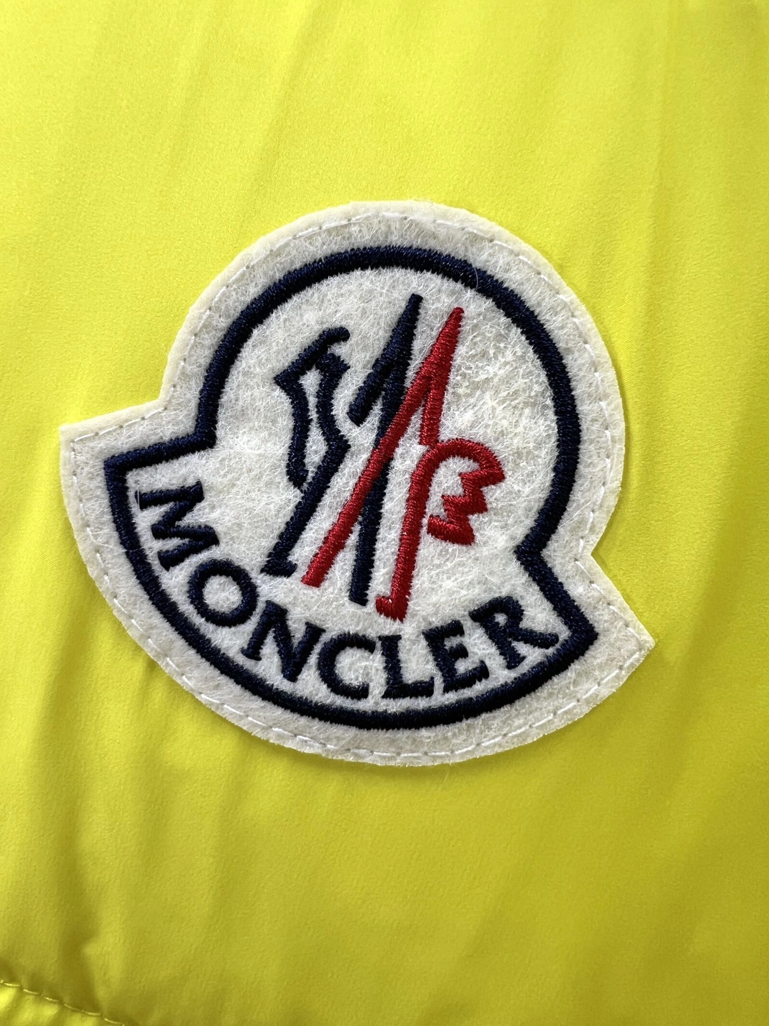 Moncler Down Jackets Flexible 145312