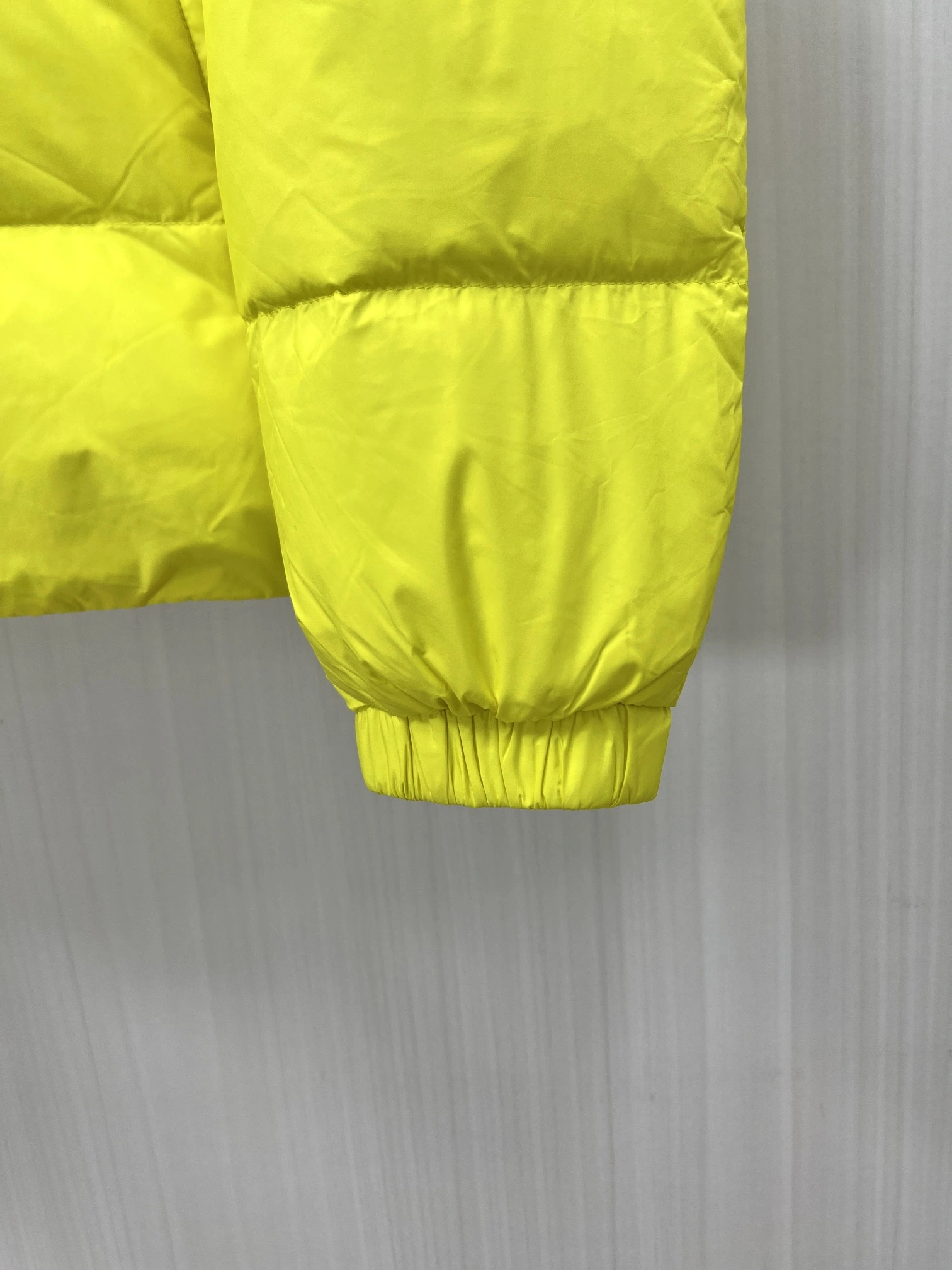 Moncler Down Jackets Flexible 145312