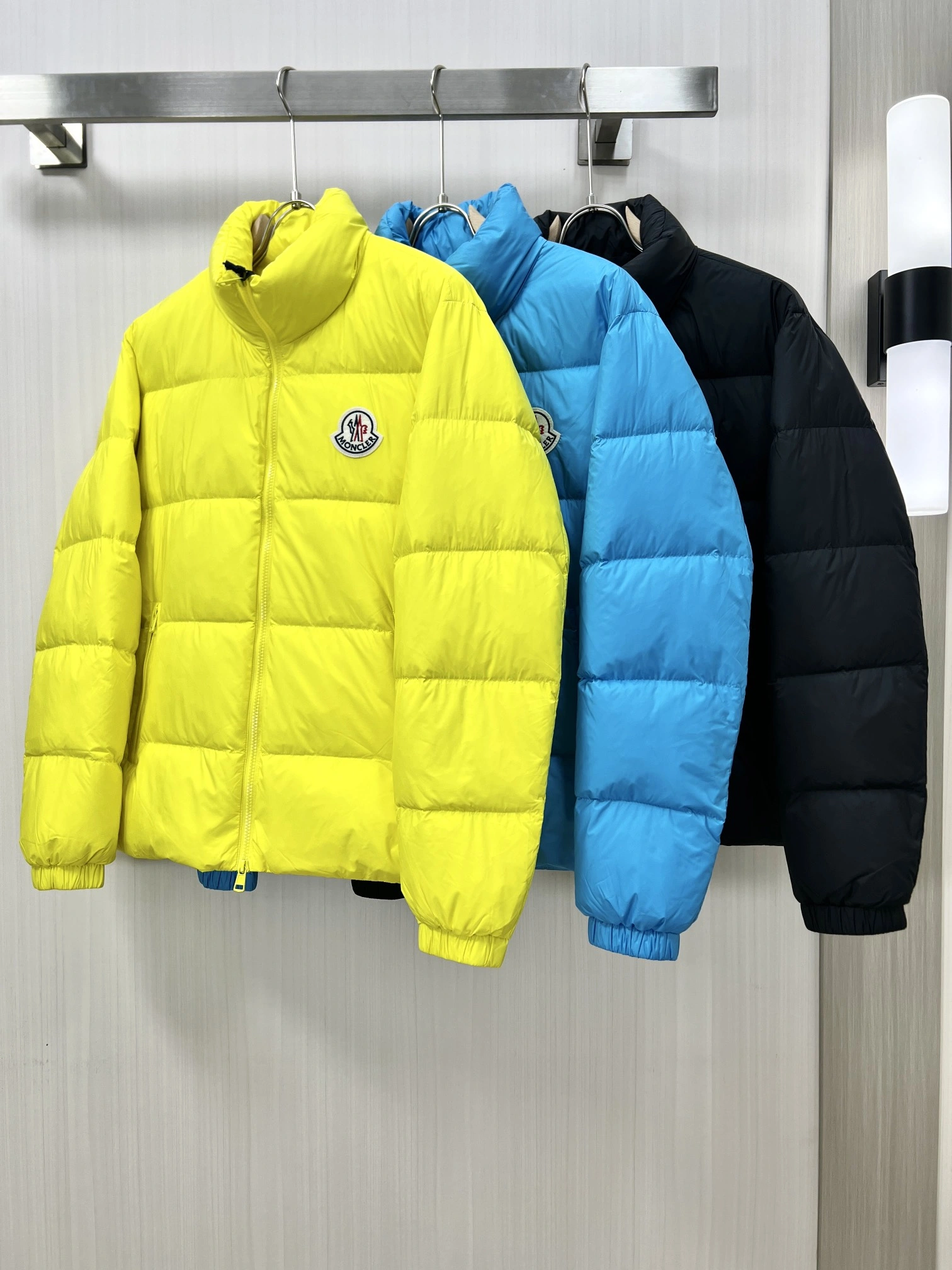 Moncler Down Jackets Flexible 145312