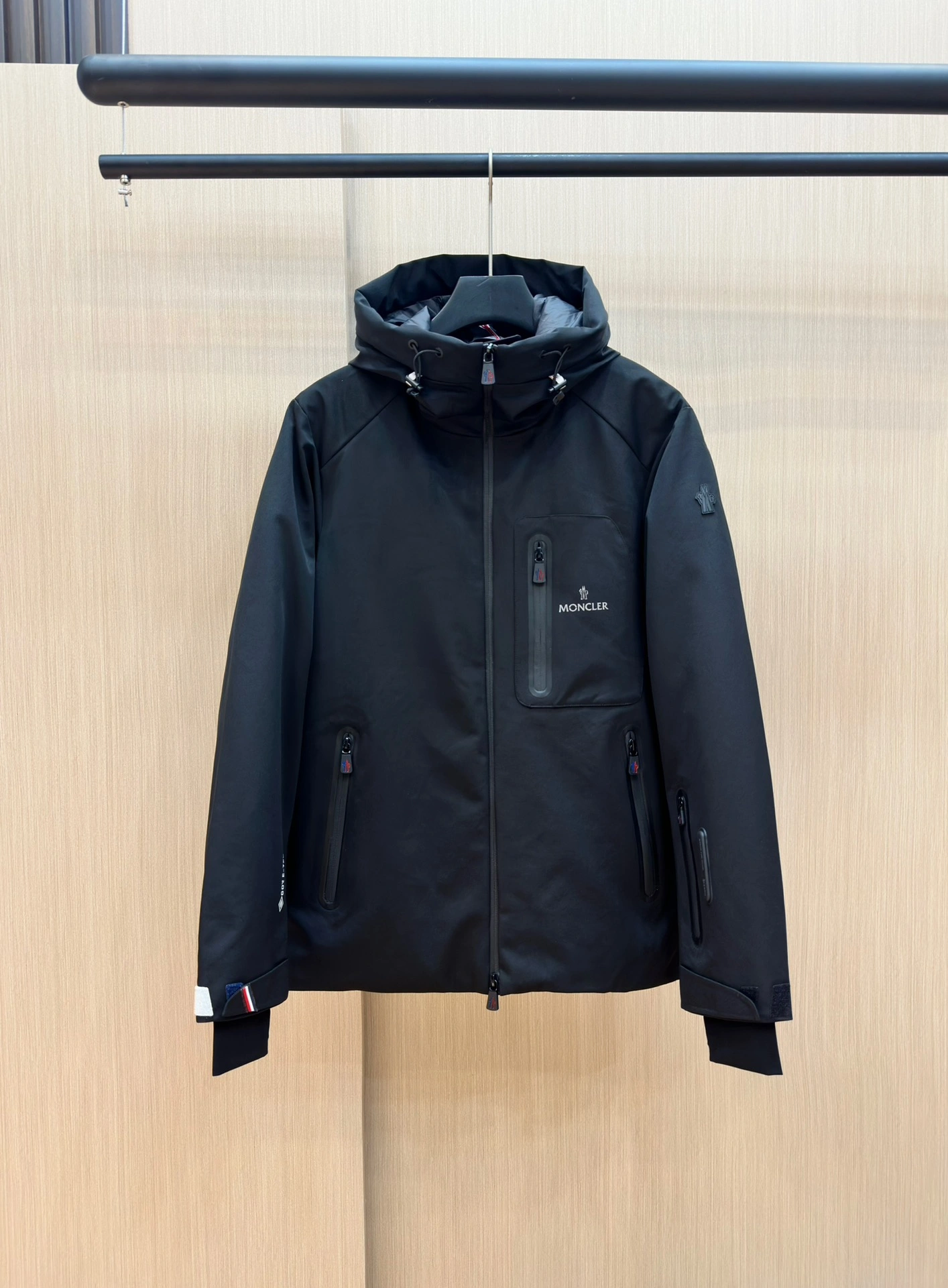 Moncler Down Jackets RelaxedFit 145314