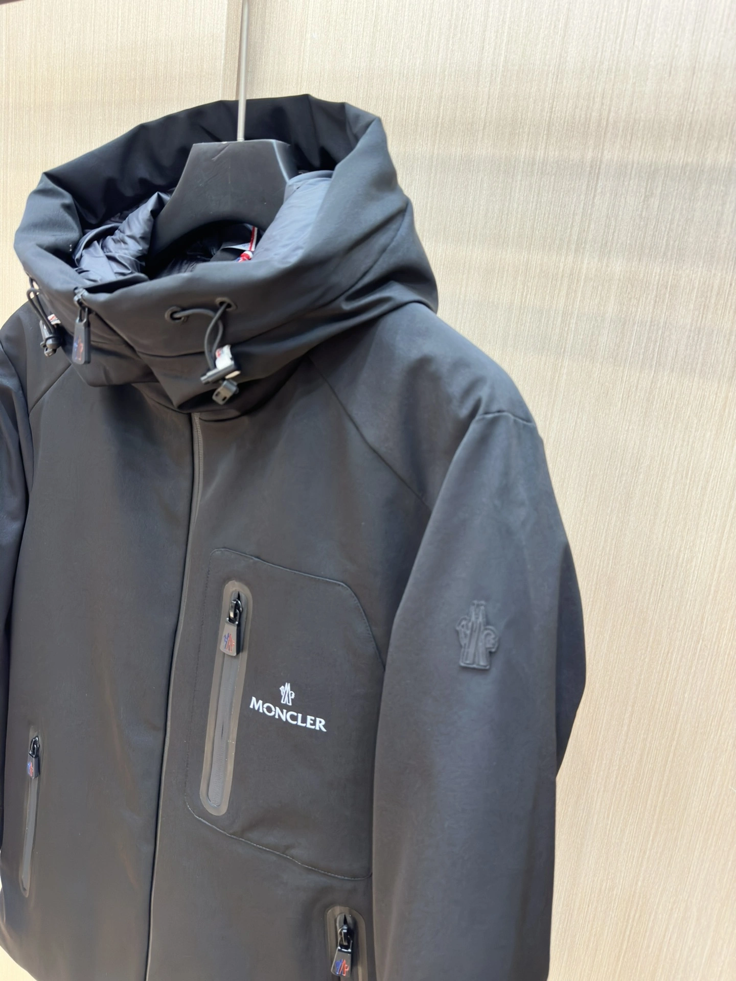 Moncler Down Jackets RelaxedFit 145314