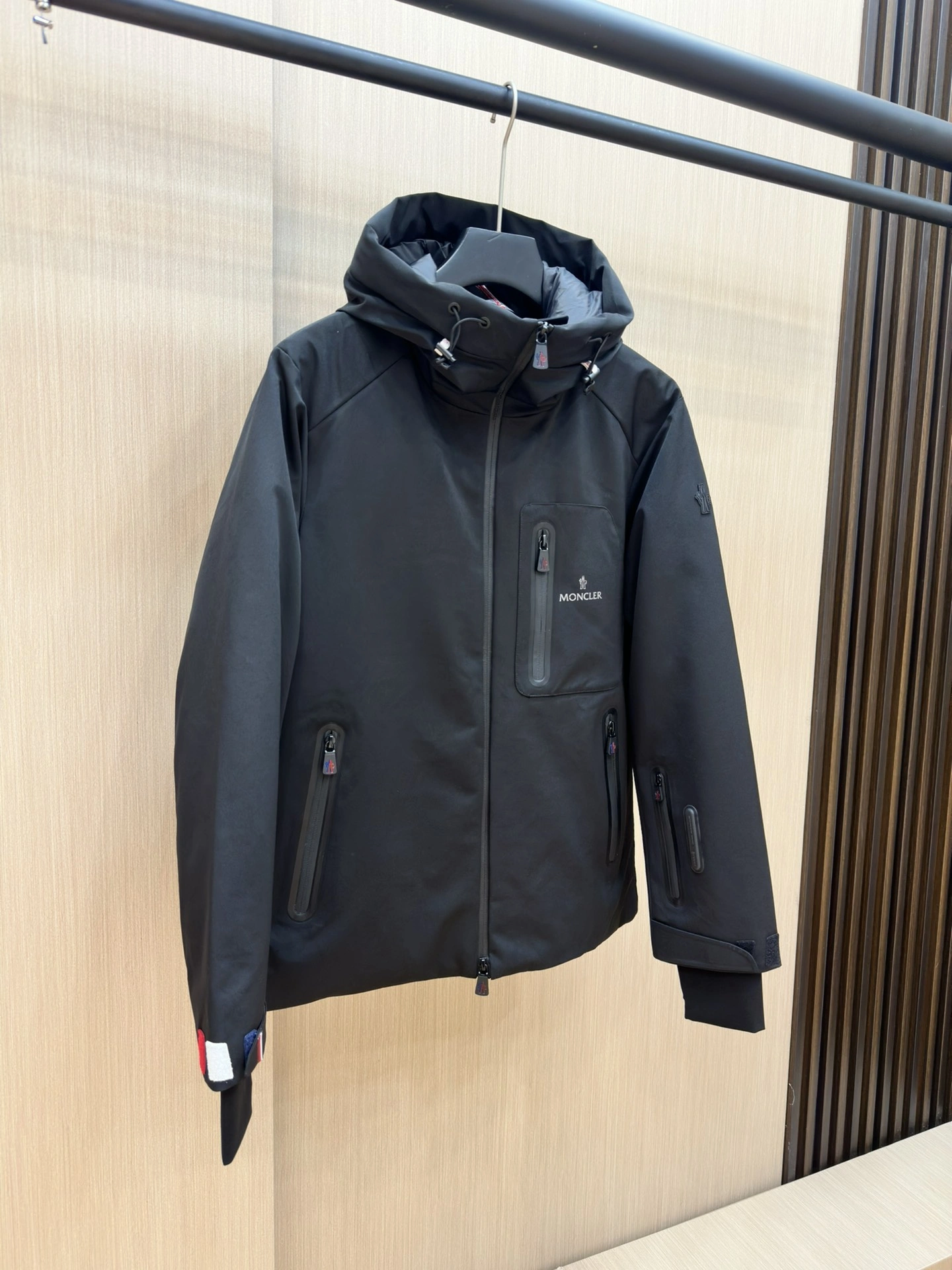 Moncler Down Jackets RelaxedFit 145314