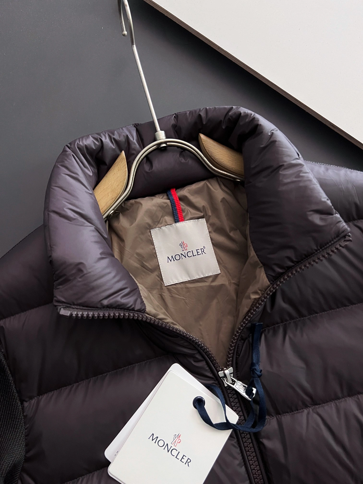 Moncler Down Jackets TechFriendly 145327
