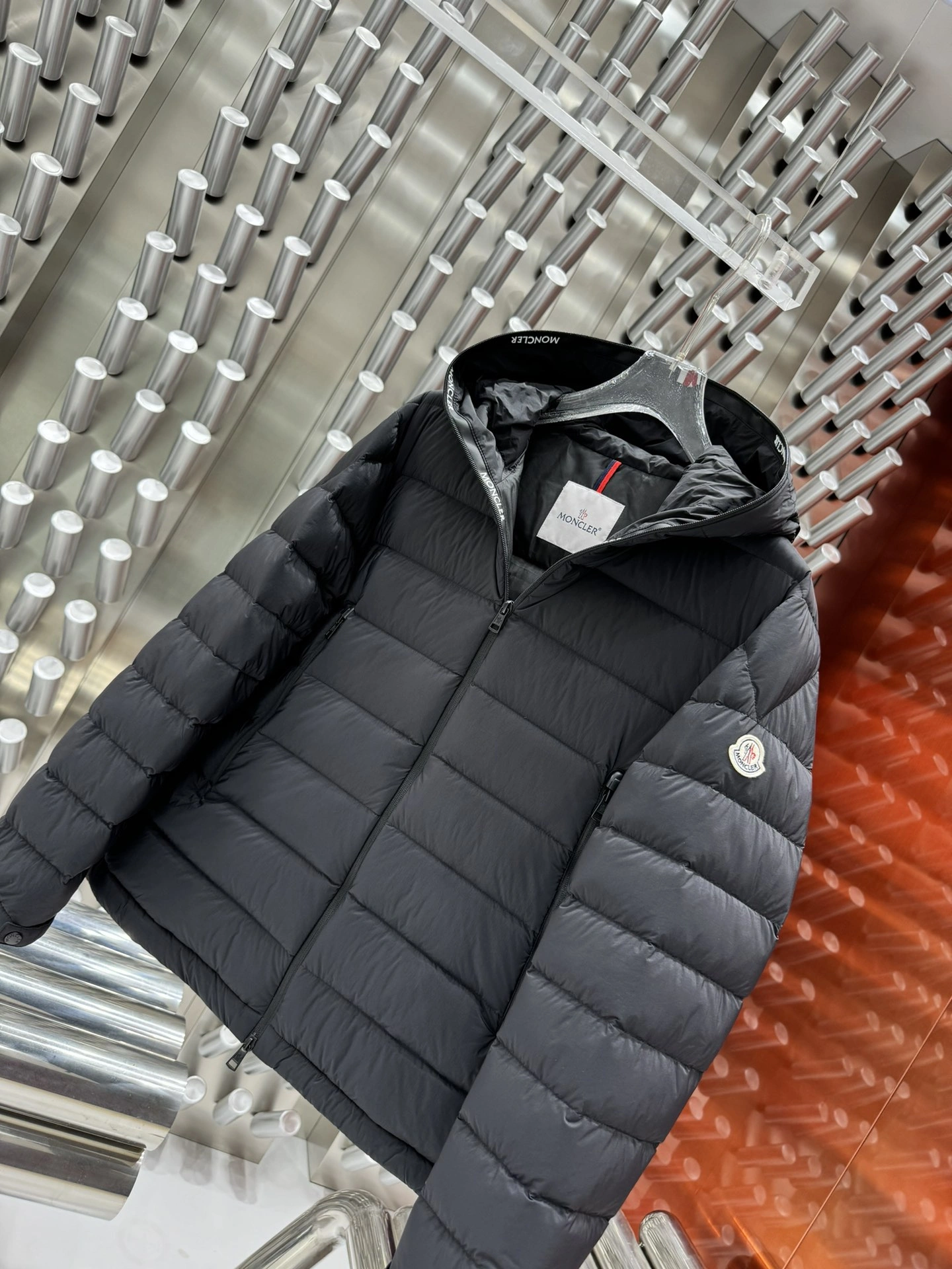 Moncler Down Jackets Fashionable 145299
