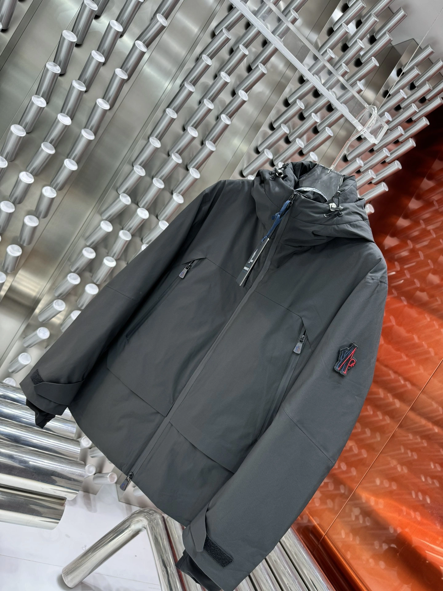 Tailored Moncler Down Jackets 145290