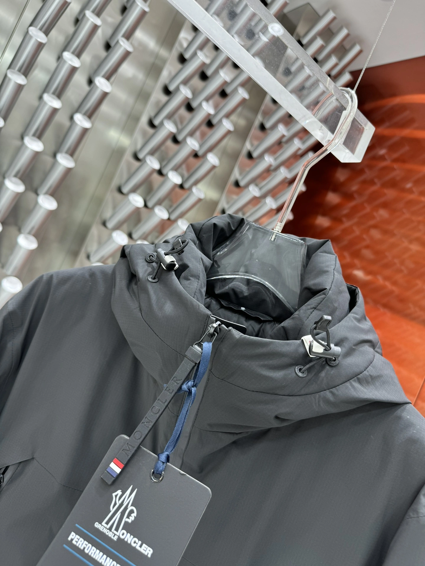 Tailored Moncler Down Jackets 145290
