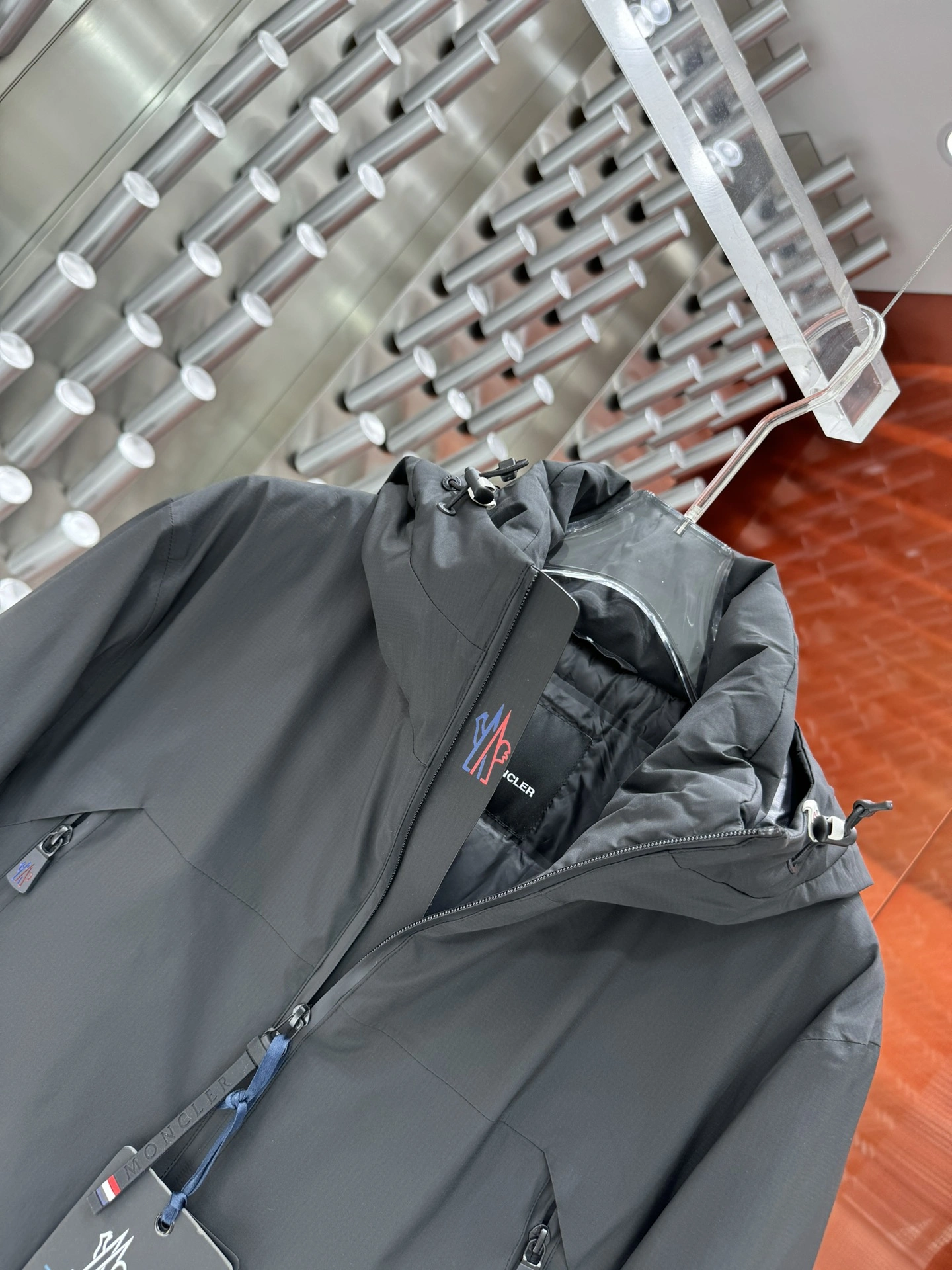 Tailored Moncler Down Jackets 145290