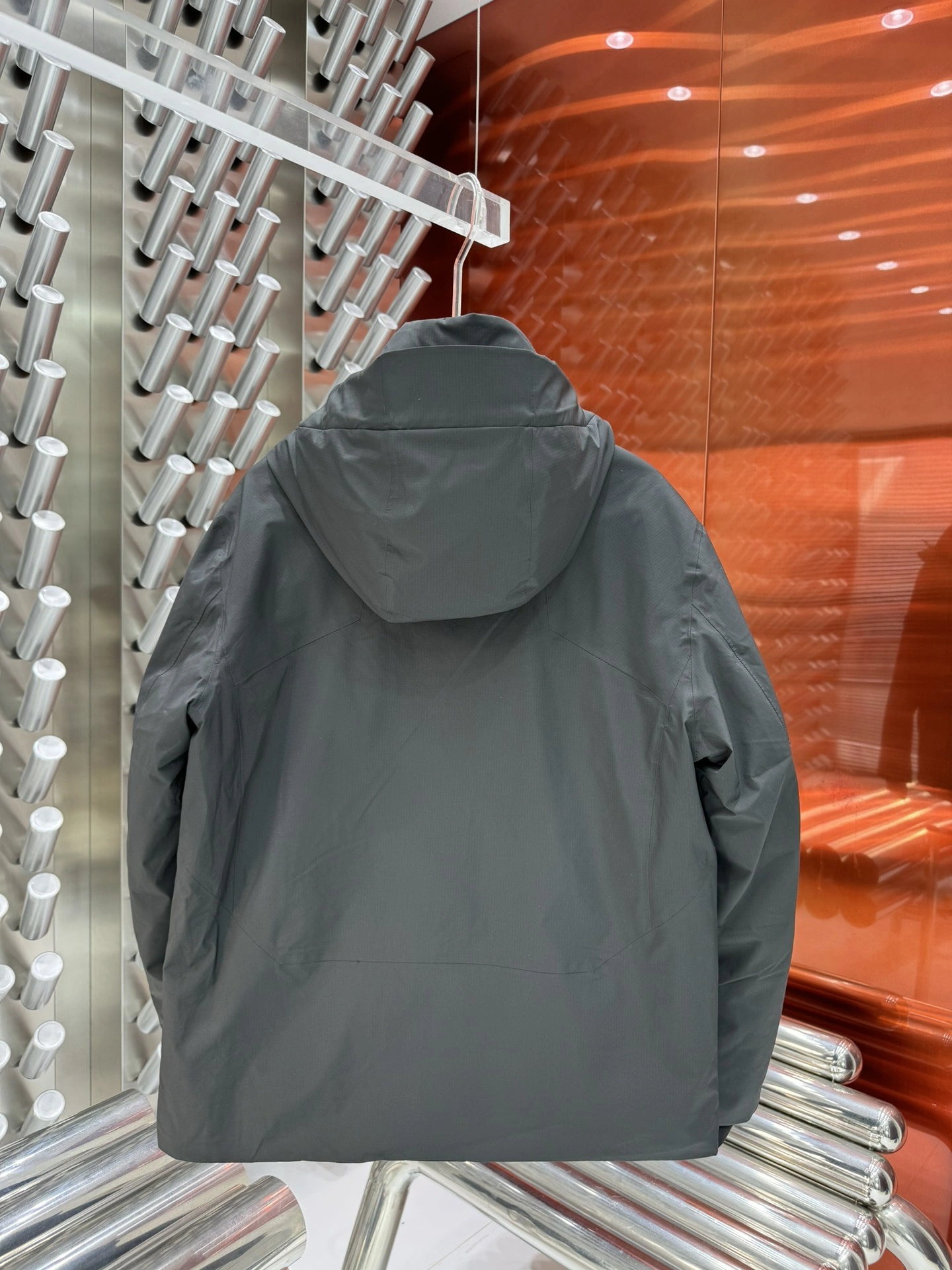 Tailored Moncler Down Jackets 145290