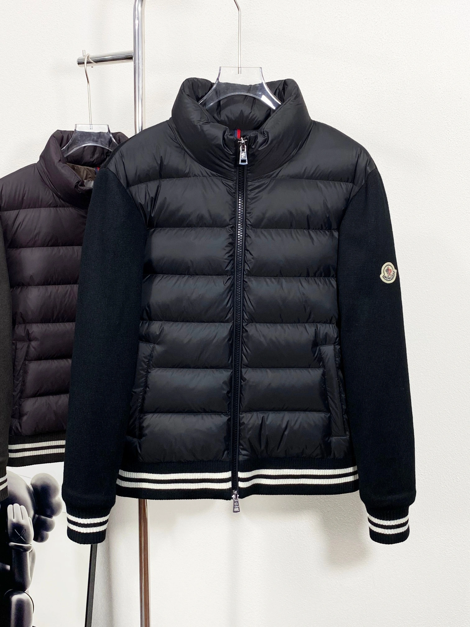 Refined Moncler Down Jackets 145297