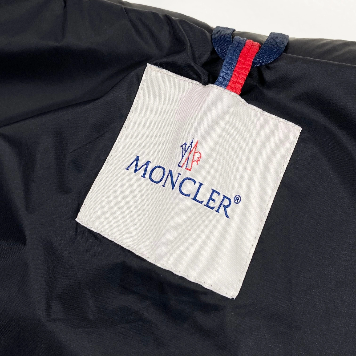 Refined Moncler Down Jackets 145297