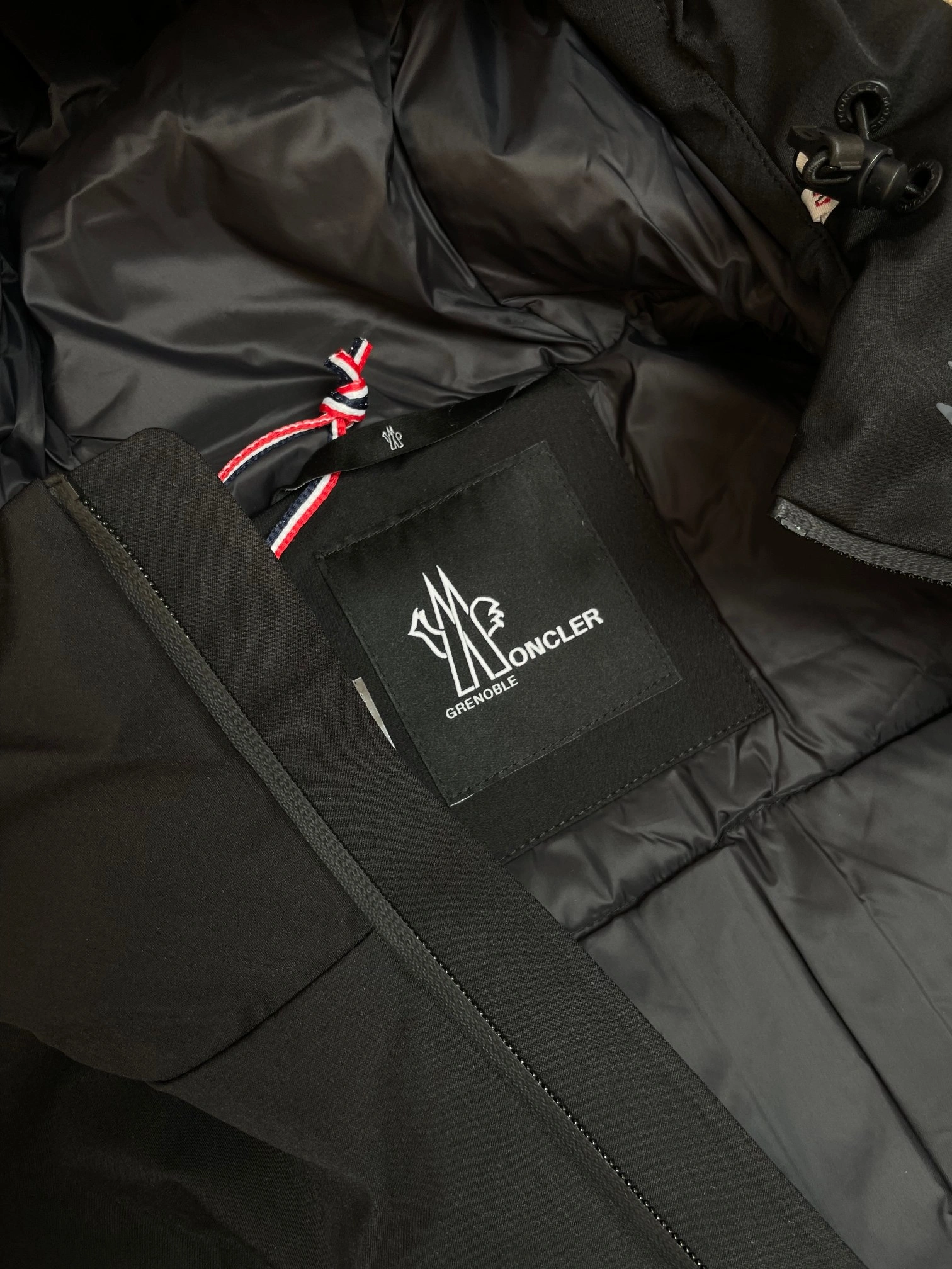 Moncler Down Jackets Breathable 145285