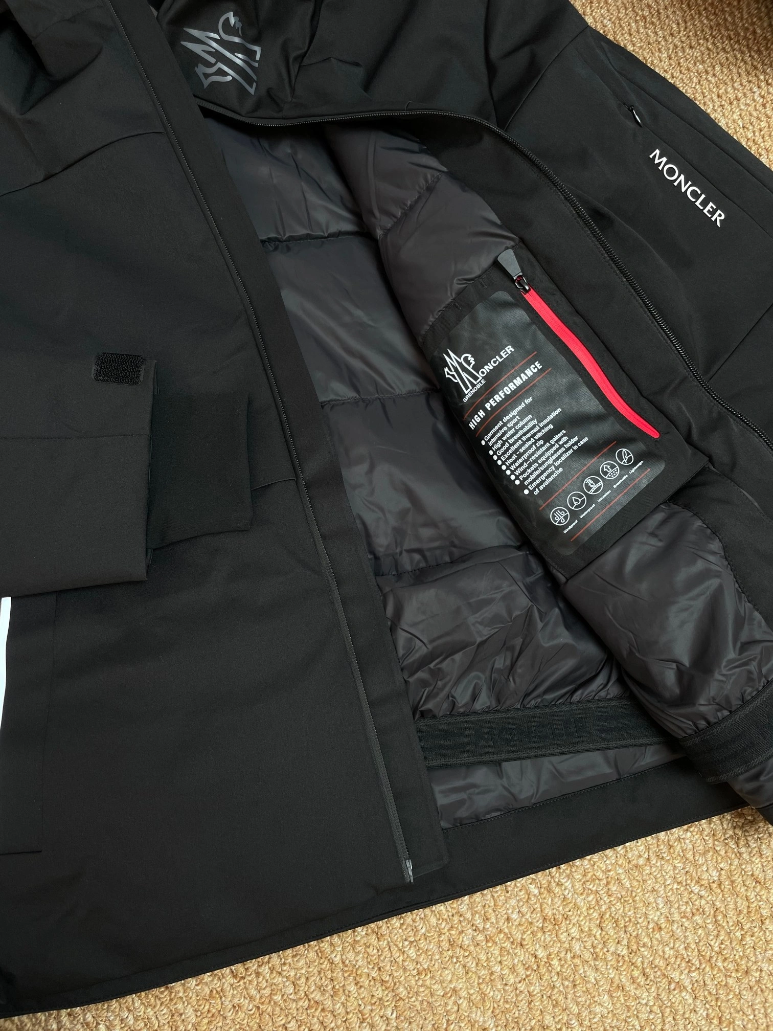 Moncler Down Jackets Breathable 145285