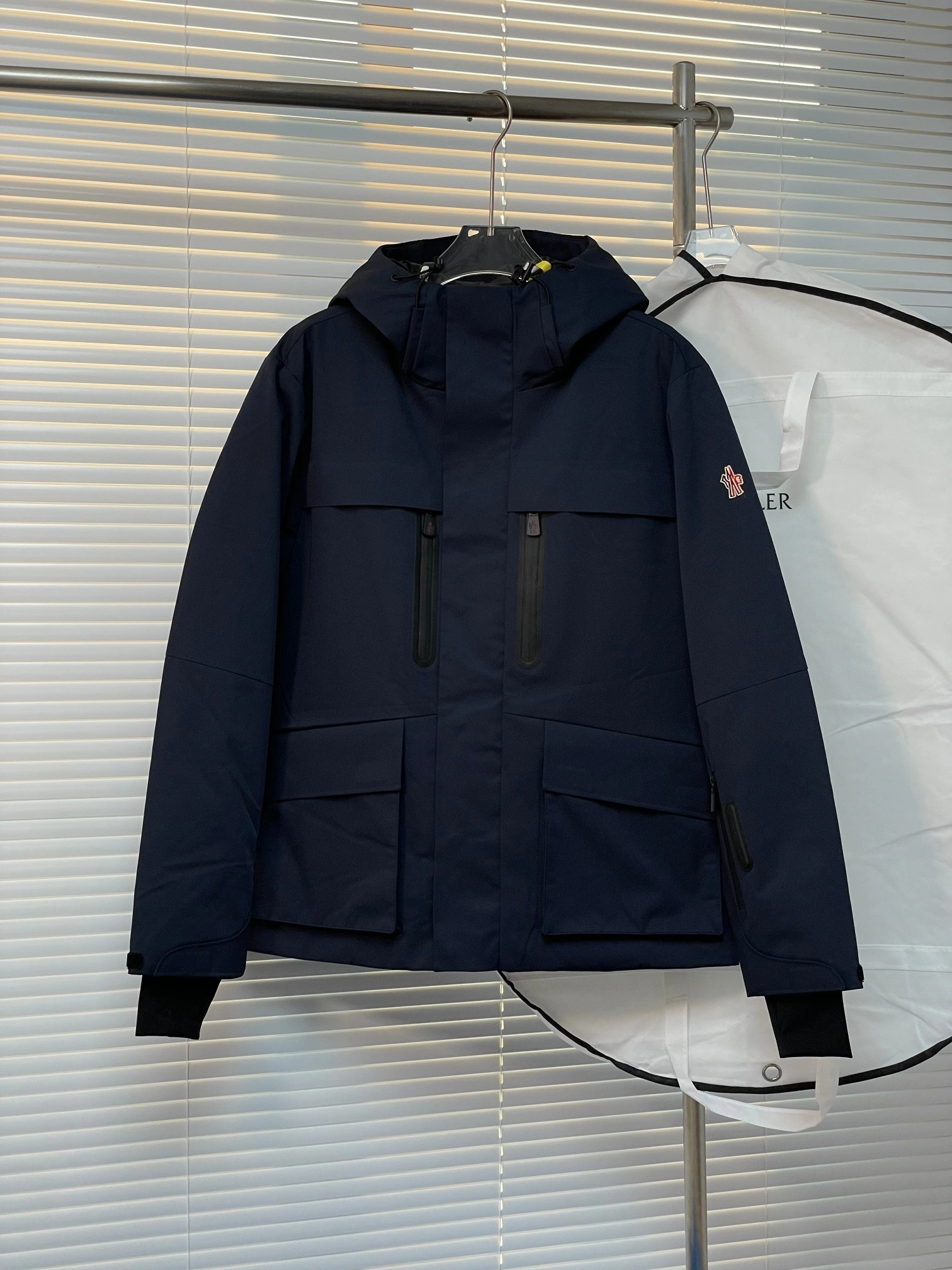 Affordable Moncler Down Jackets 145287