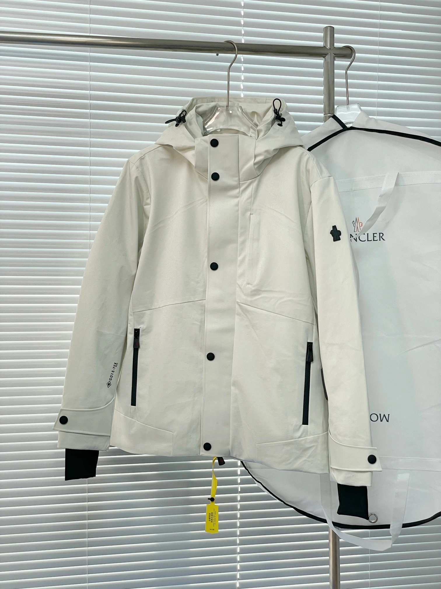 Cozy Moncler Down Jackets 145269