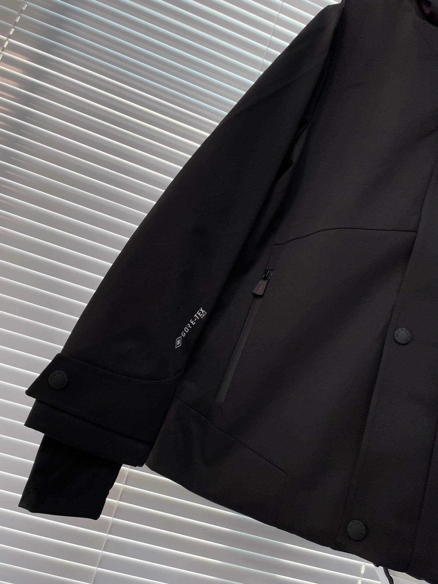 Moncler Down Jackets Affordable 145278